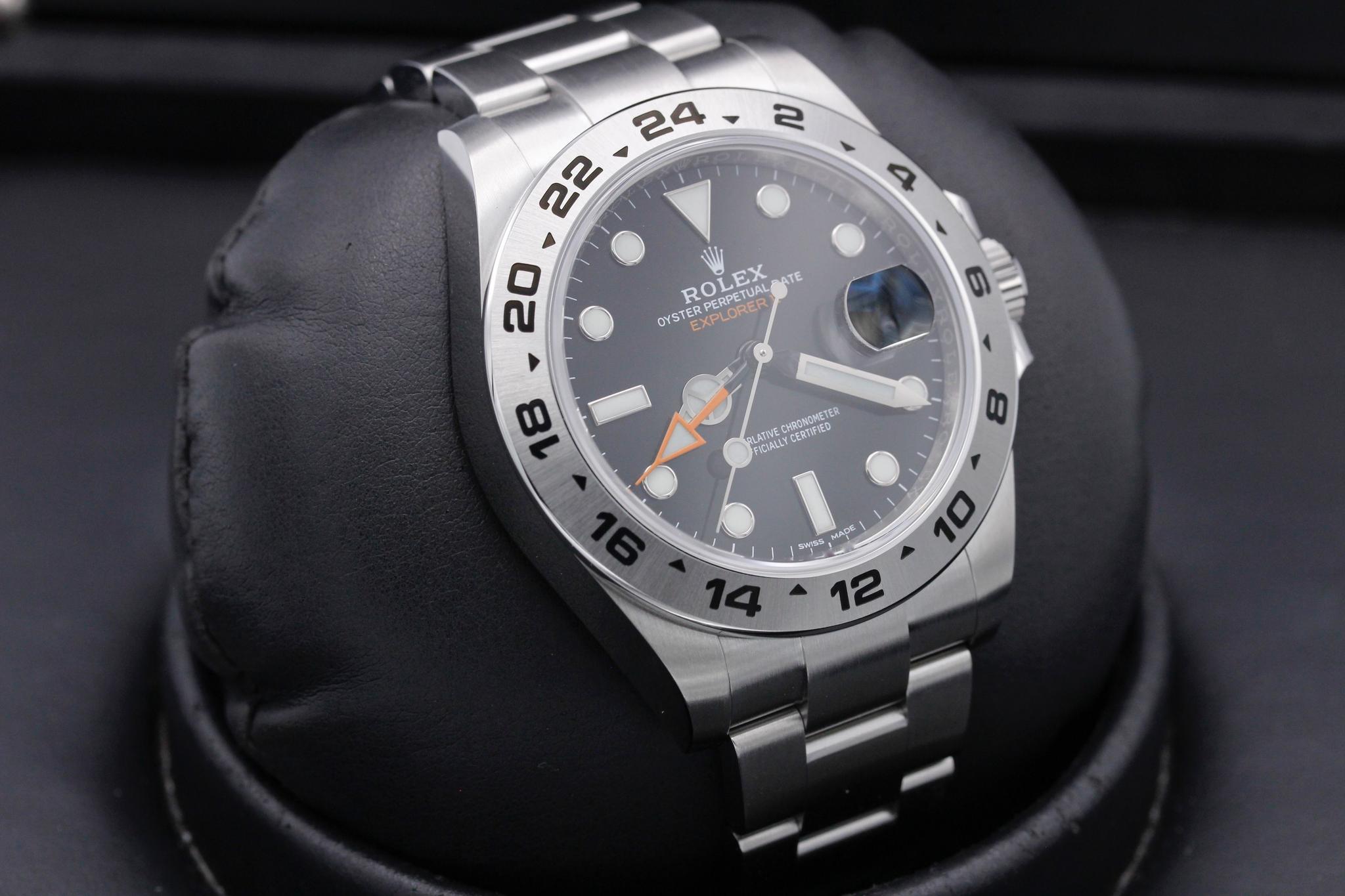 Watch Image 10