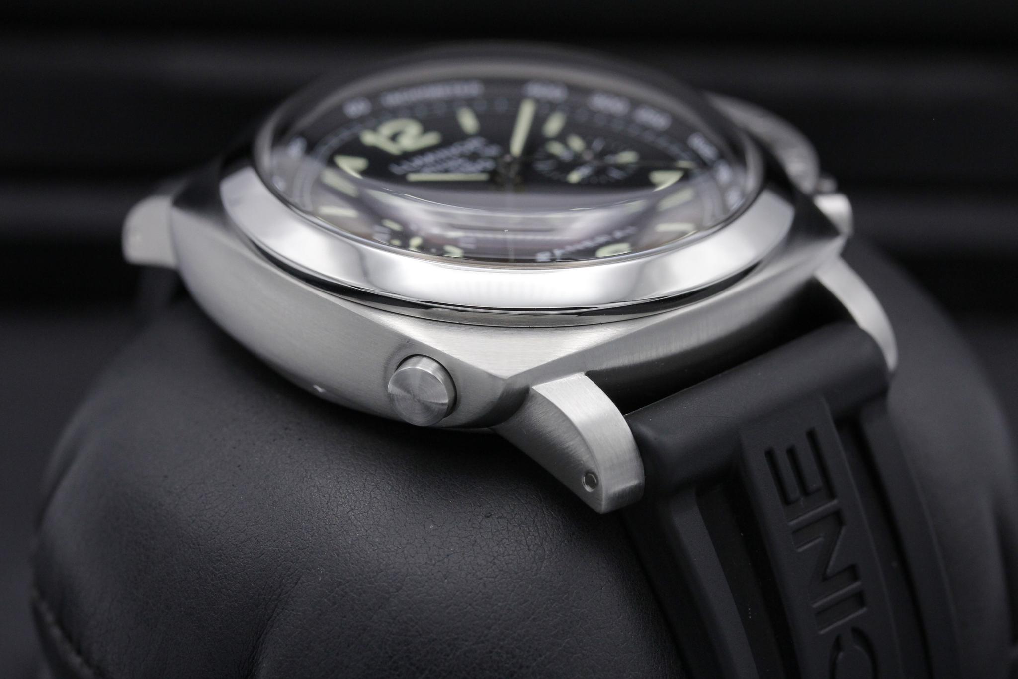 Watch Image 6