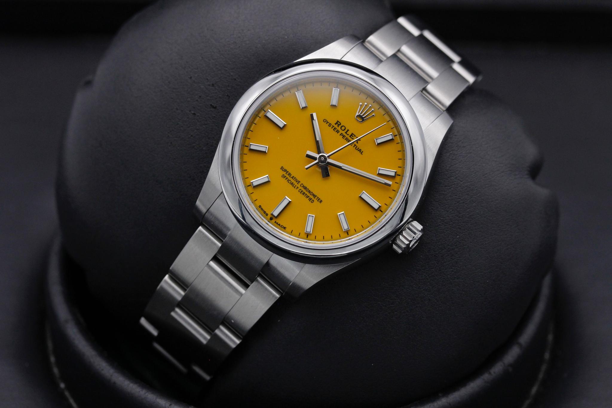 Watch Image 9