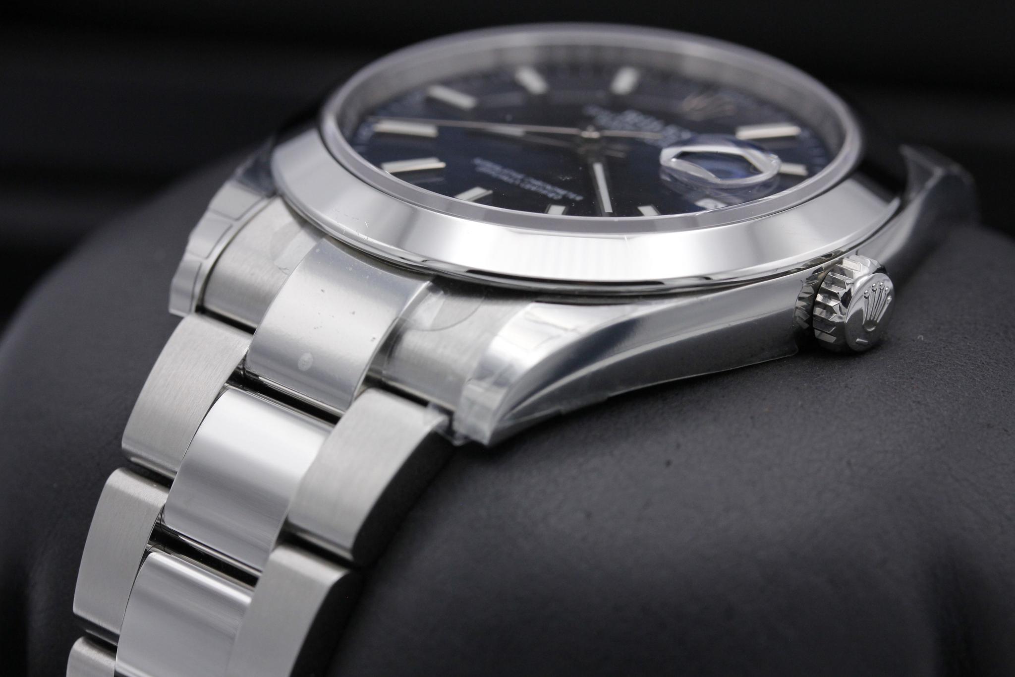 Watch Image 2