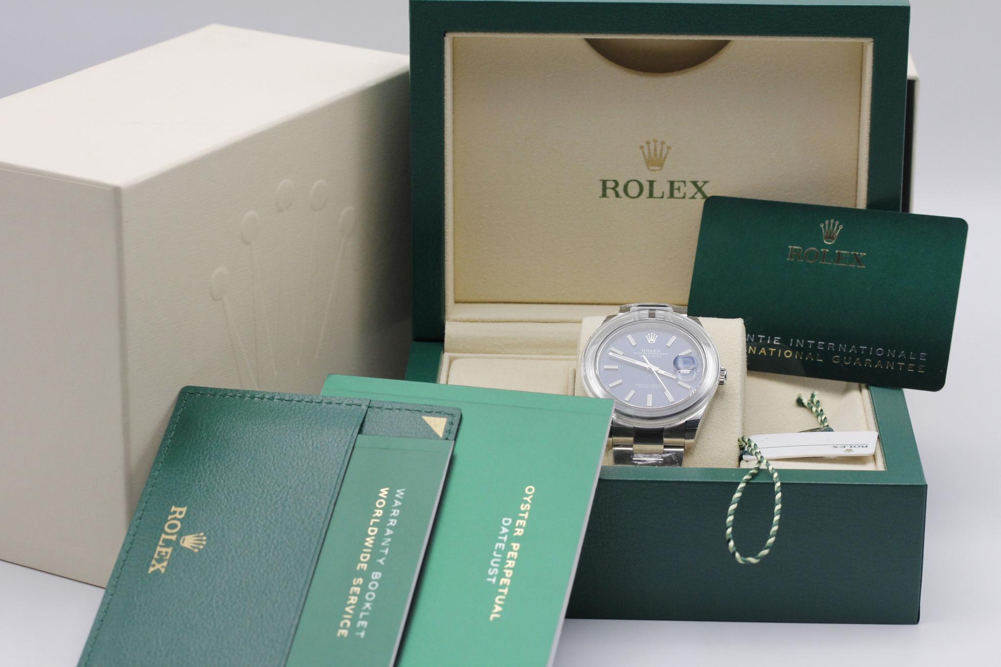 Watch Image 11