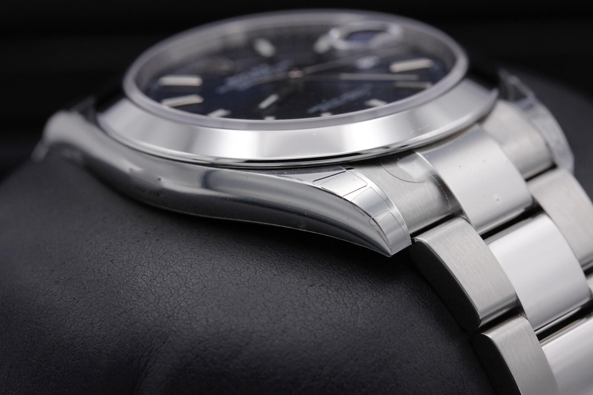 Watch Image 6