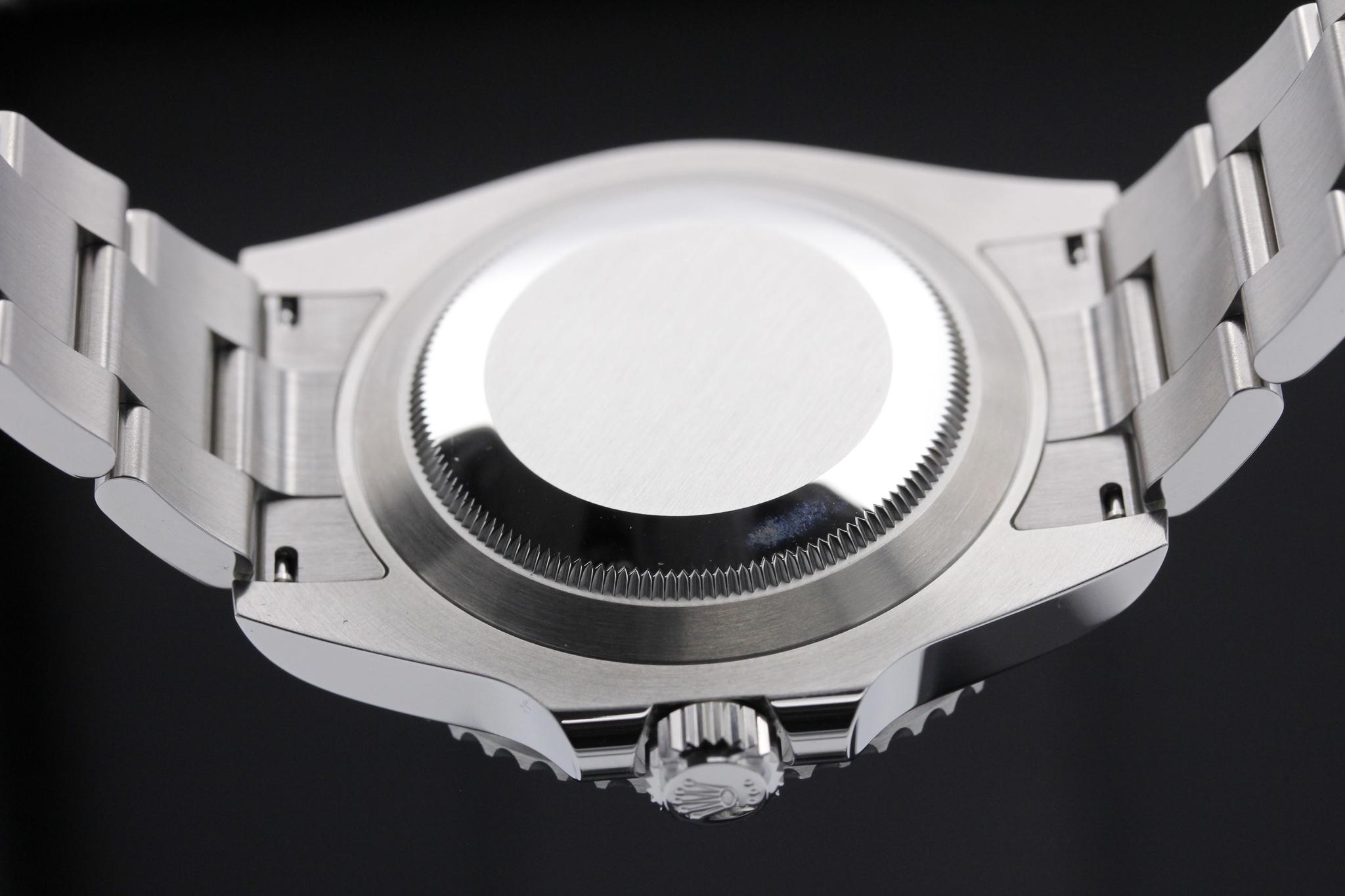 Watch Image 7
