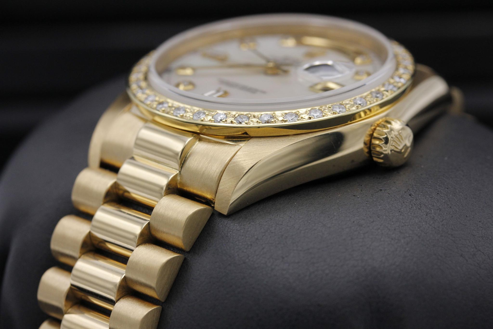 Watch Image 2