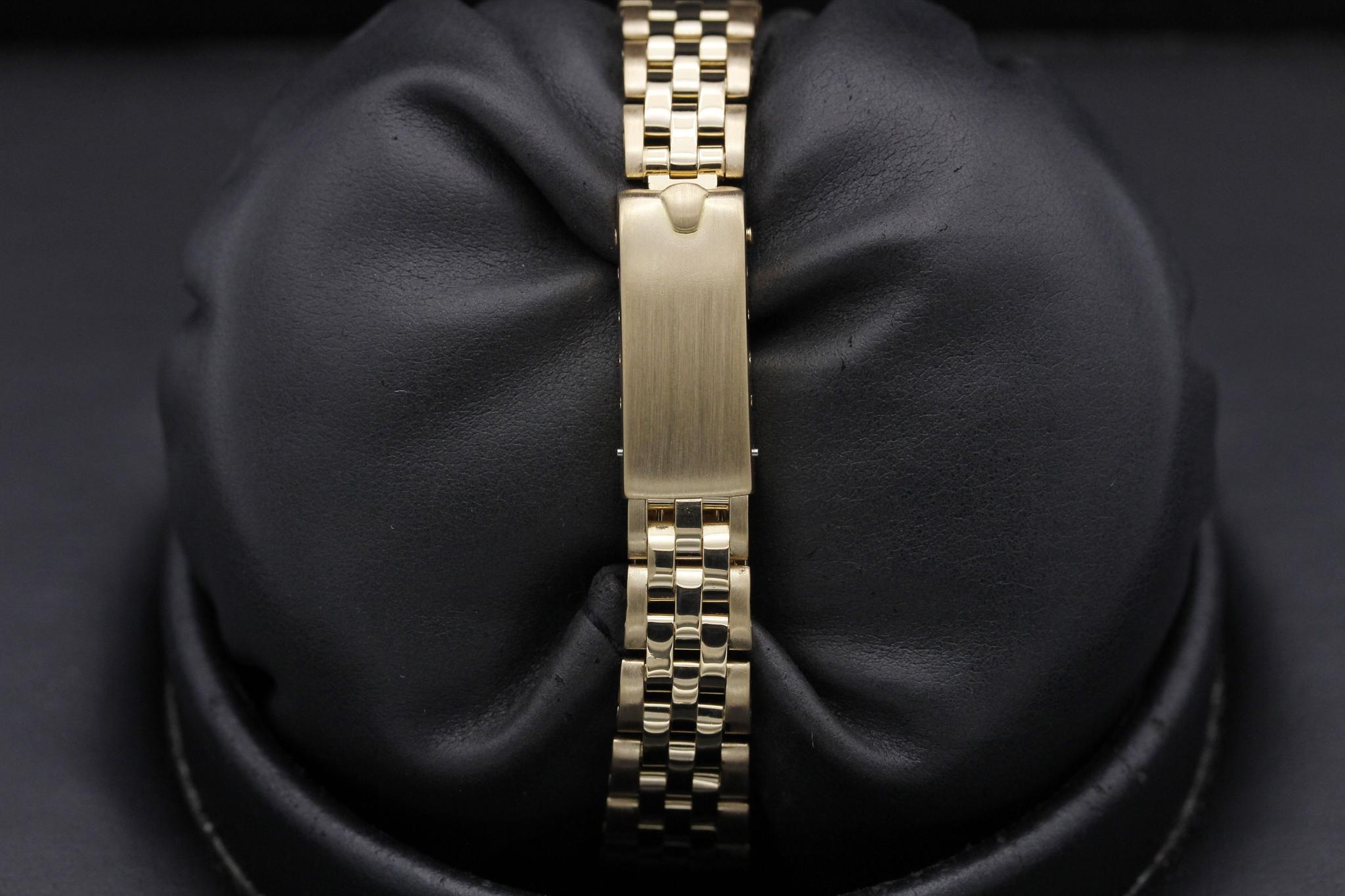 Watch Image 9