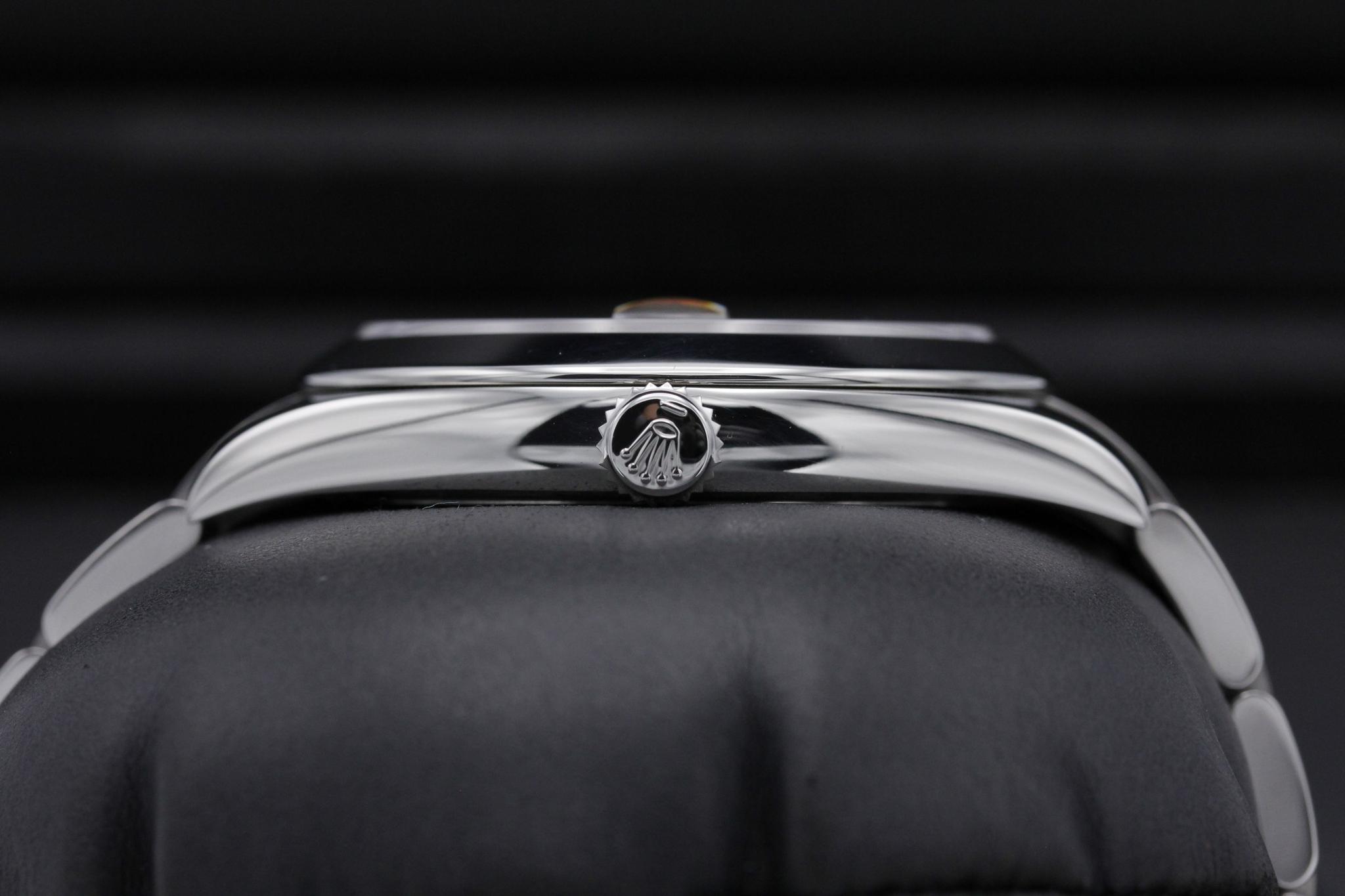 Watch Image 3