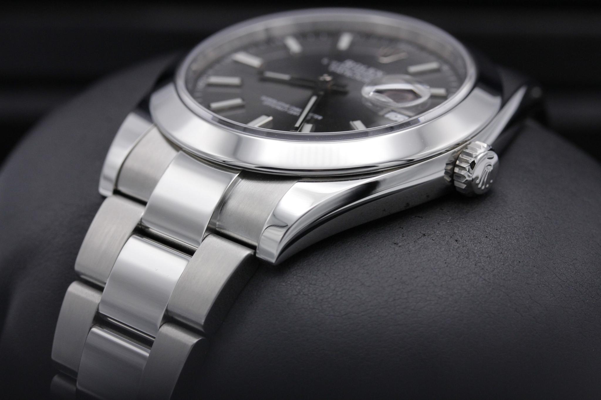 Watch Image 2