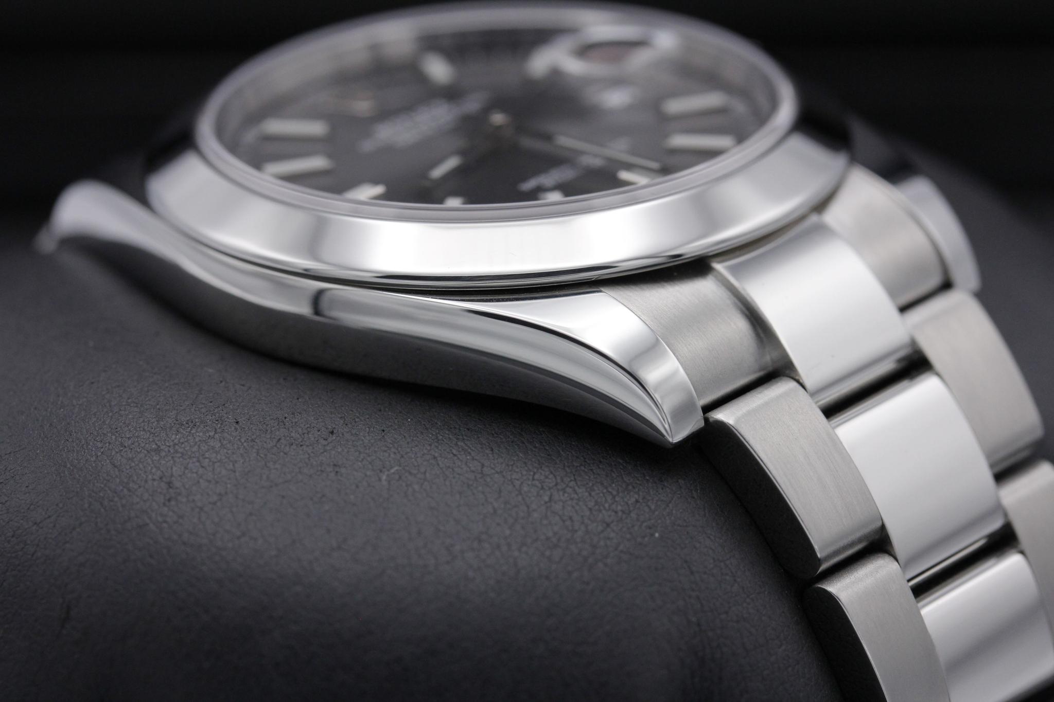 Watch Image 6