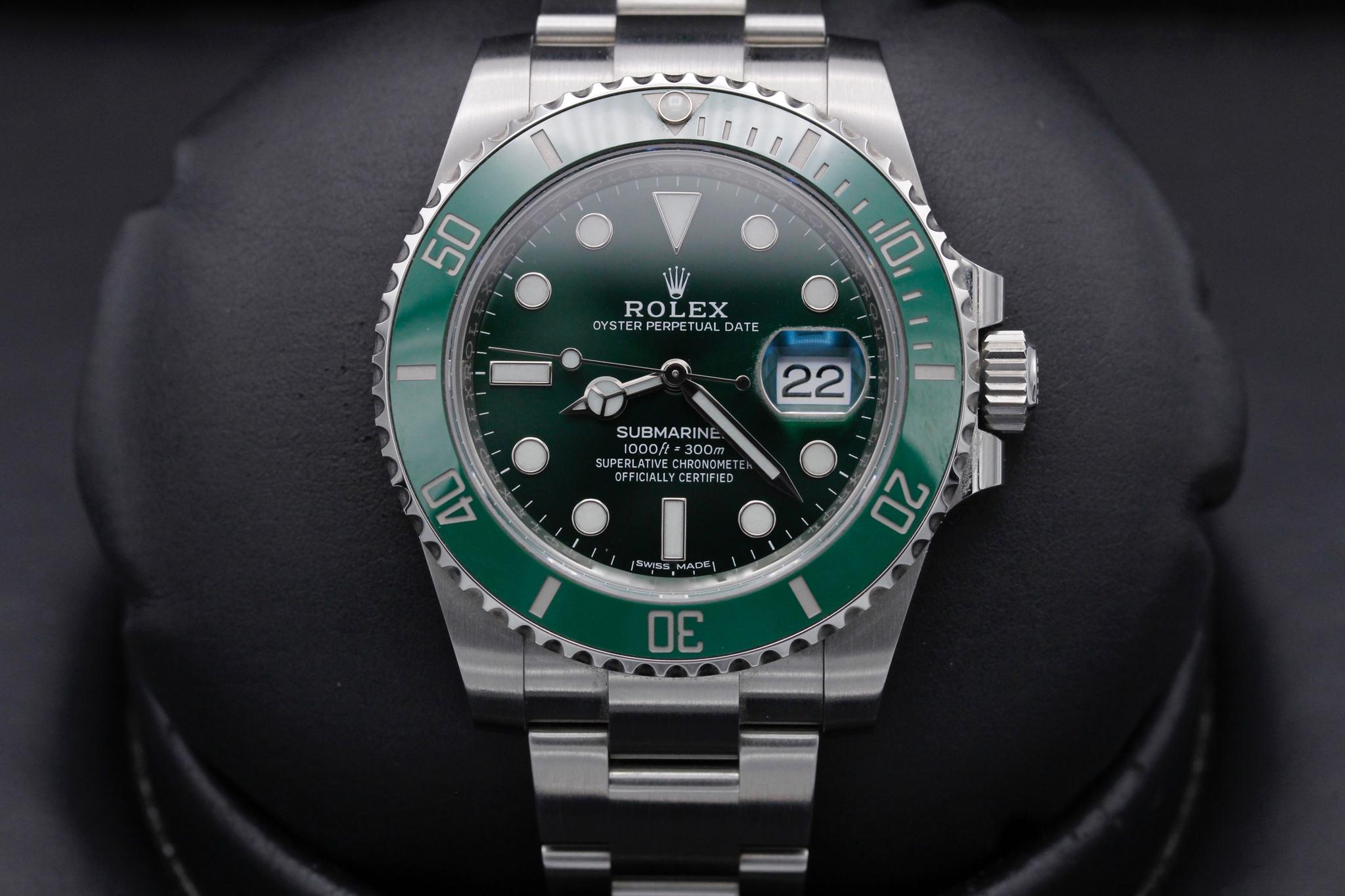 ROLEX 116610lv OYSTER PERPETUAL SUBMARINER DATE HULK