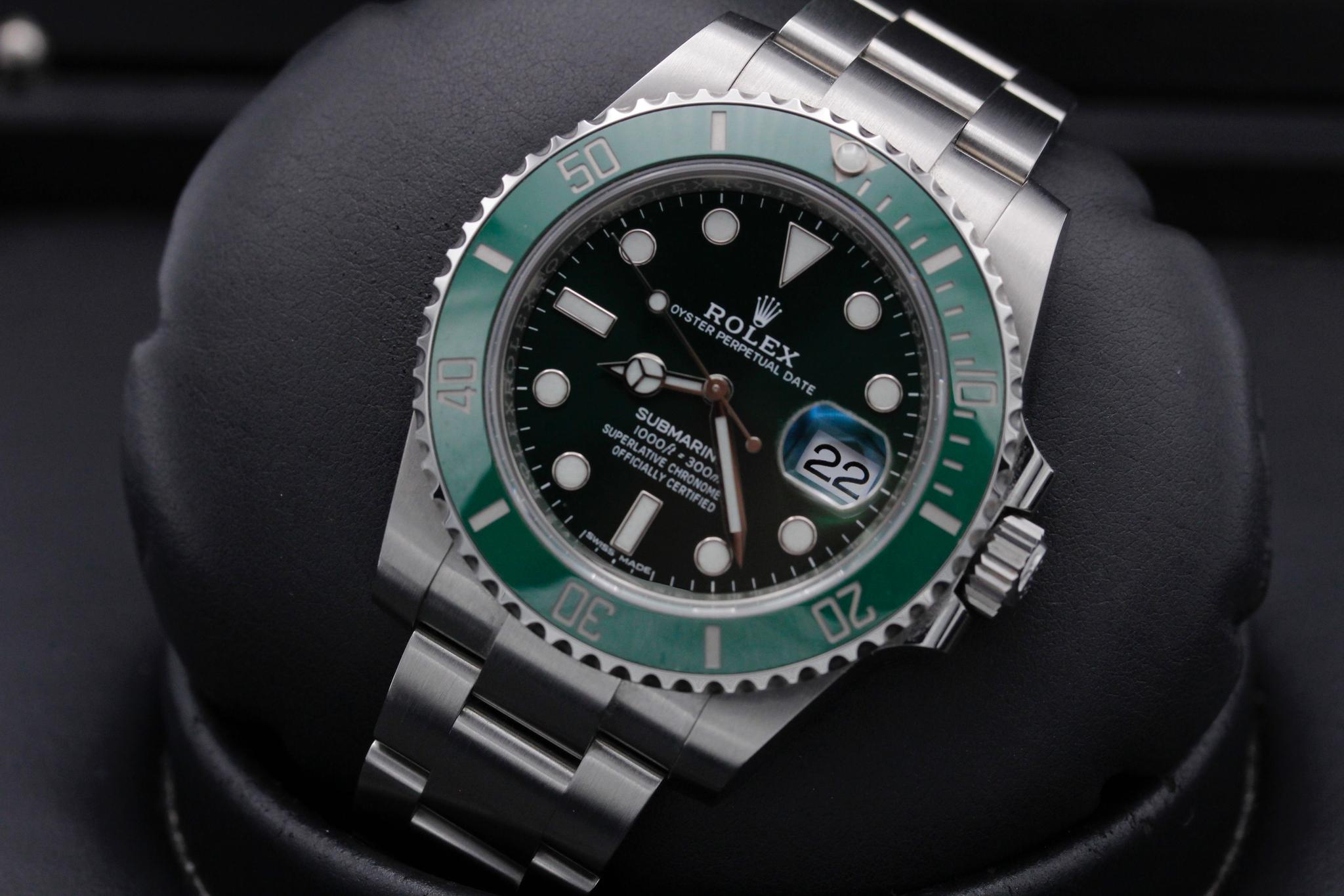 Watch Image 10