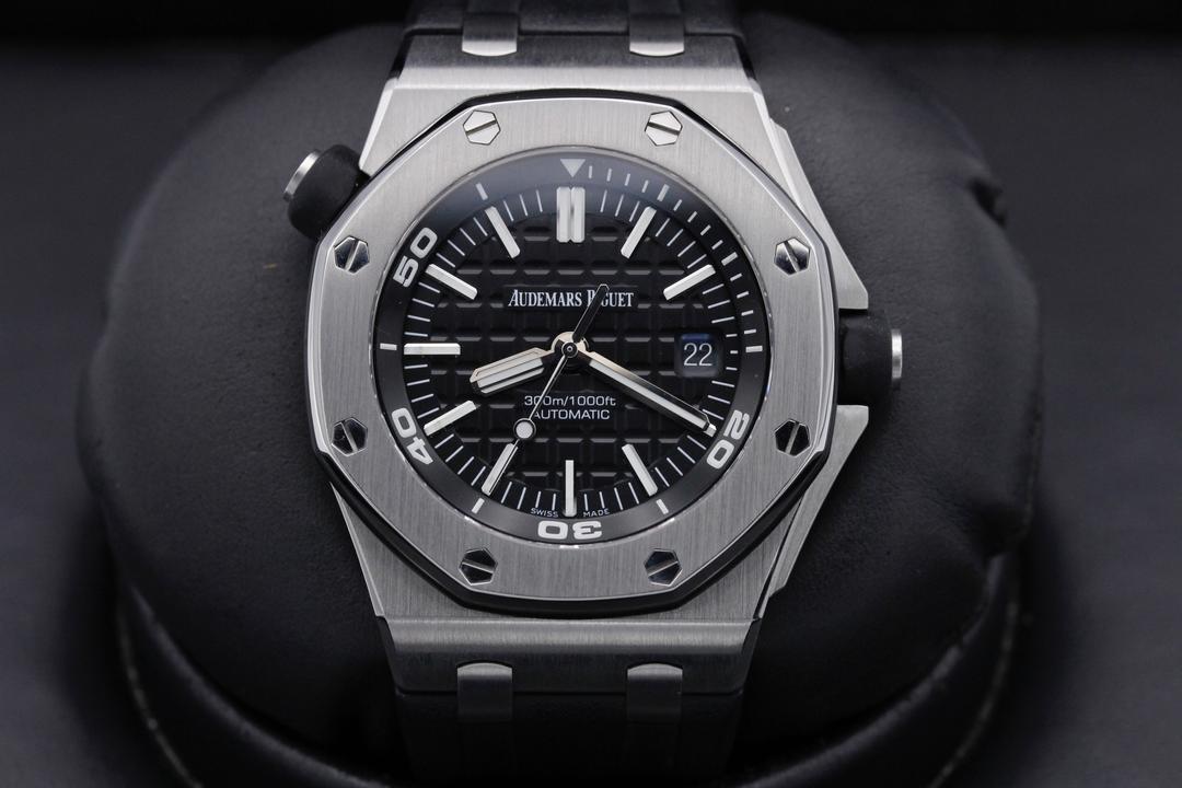 Audemars Piguet Royal Oak Offshore Diver 15710st.oo.a002ca.02