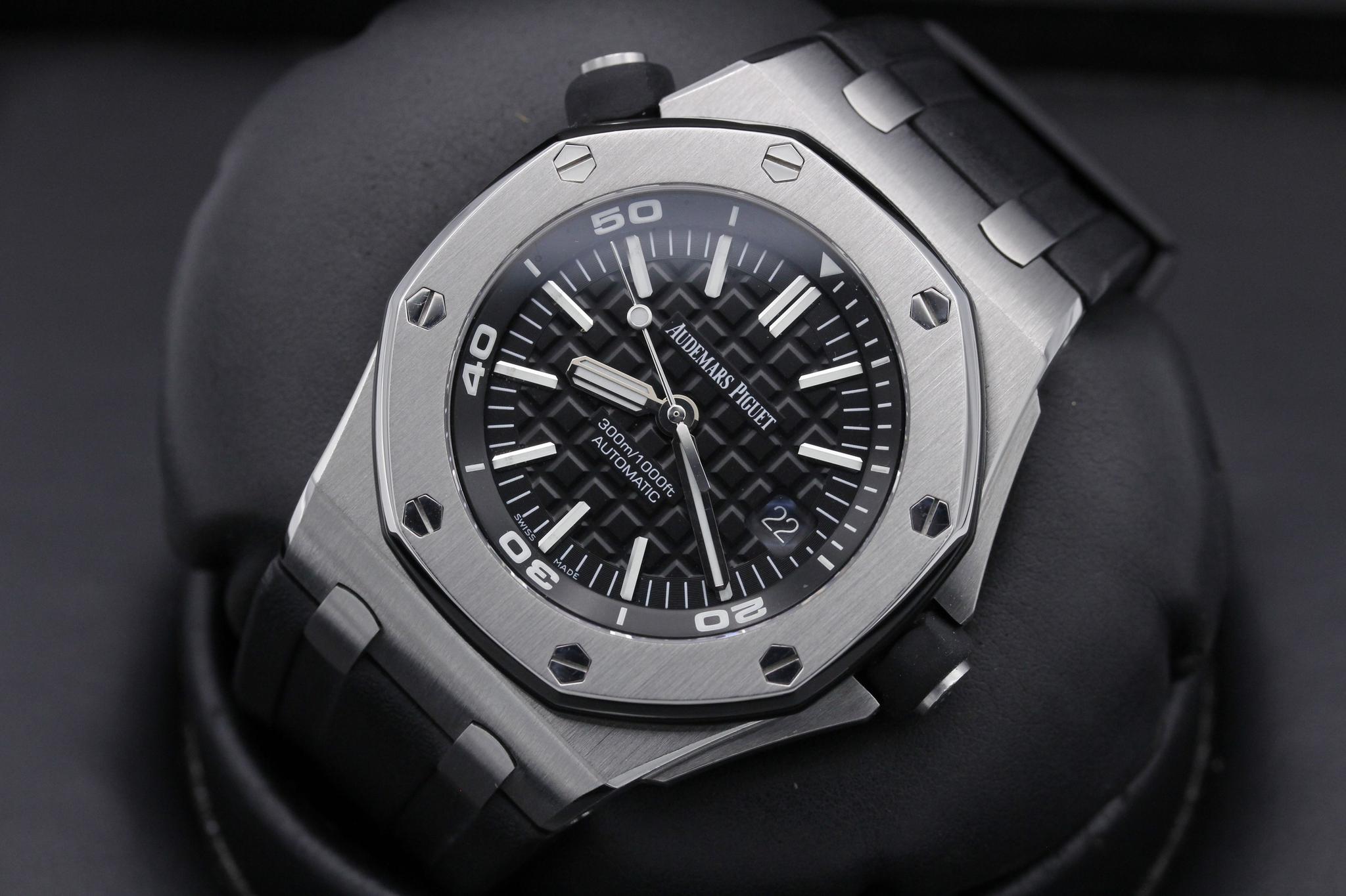 Watch Image 9