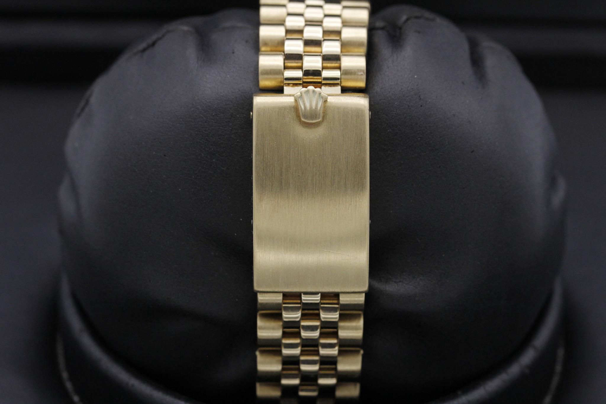 Watch Image 8