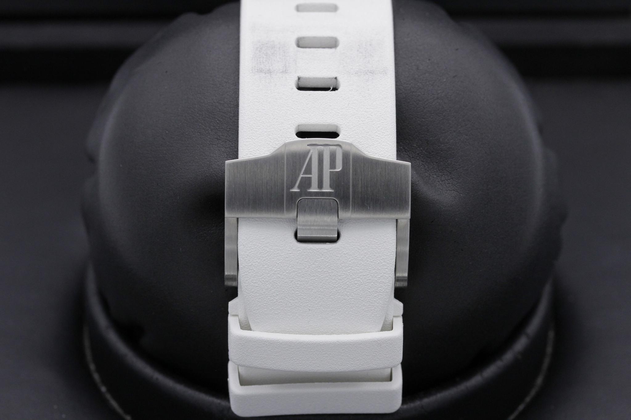 Watch Image 8