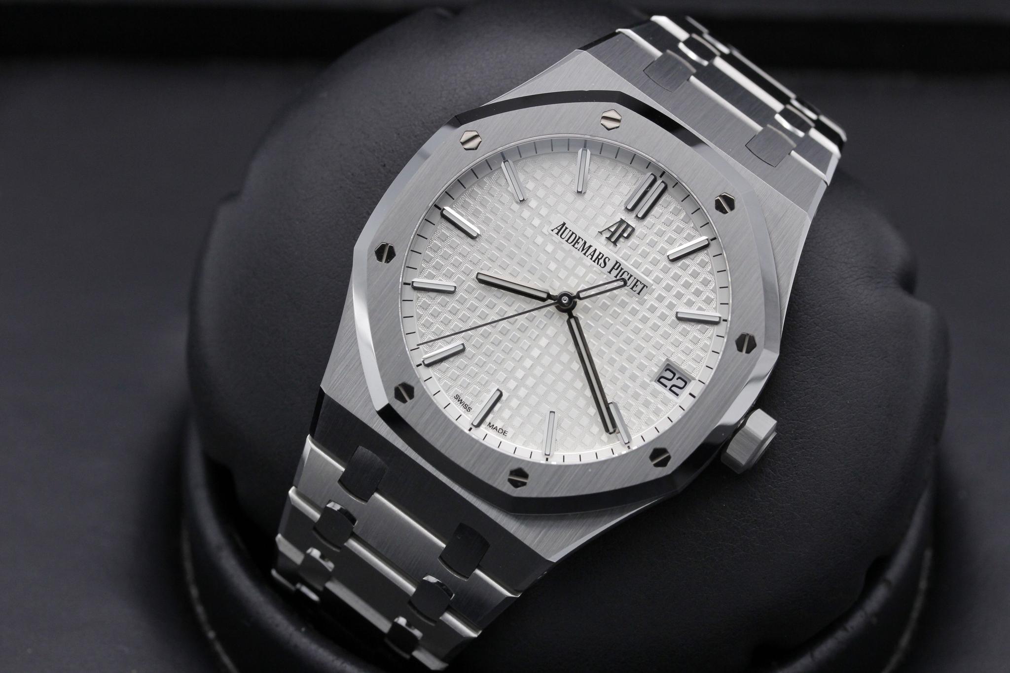 Watch Image 9