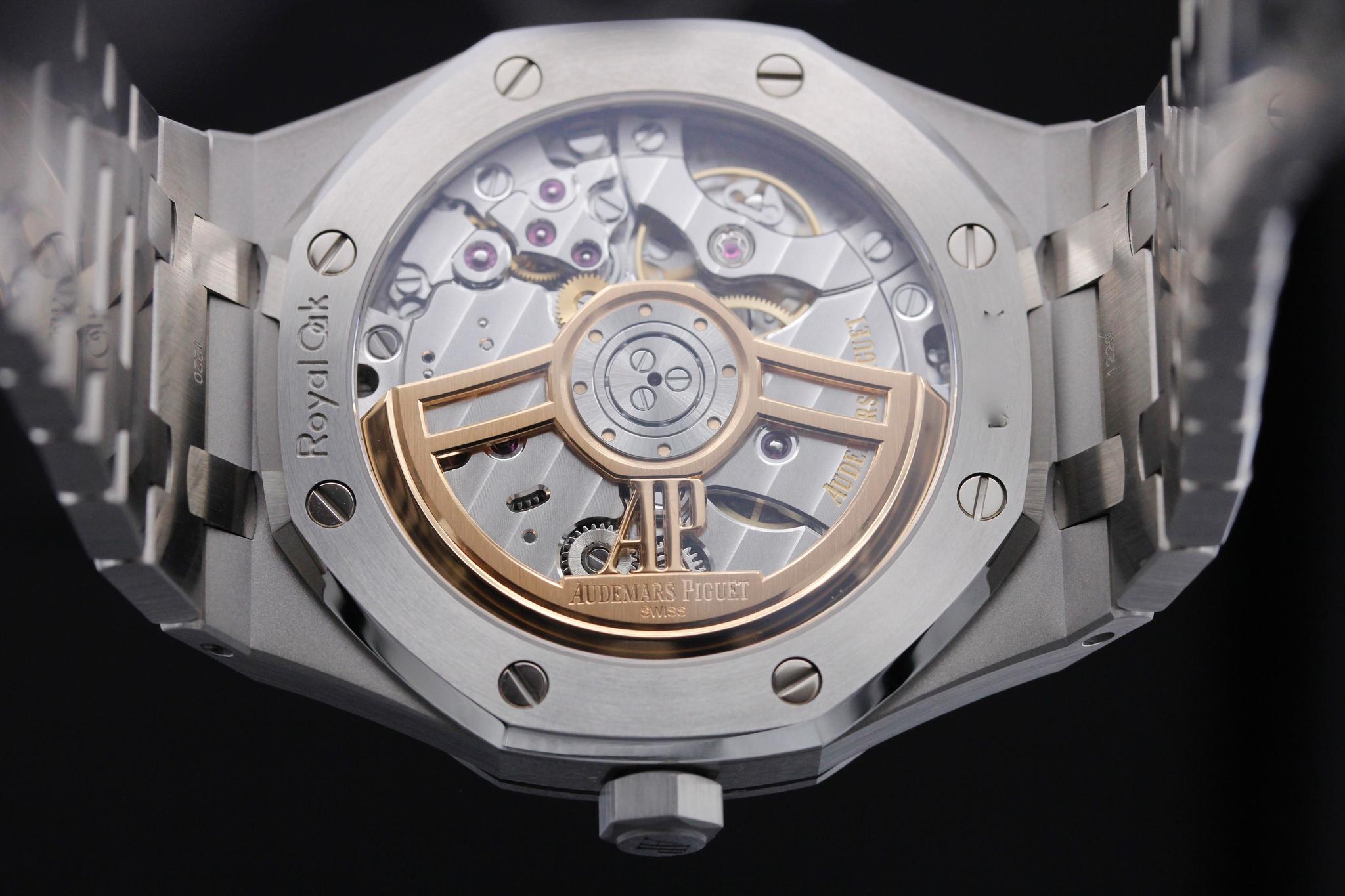 Watch Image 7