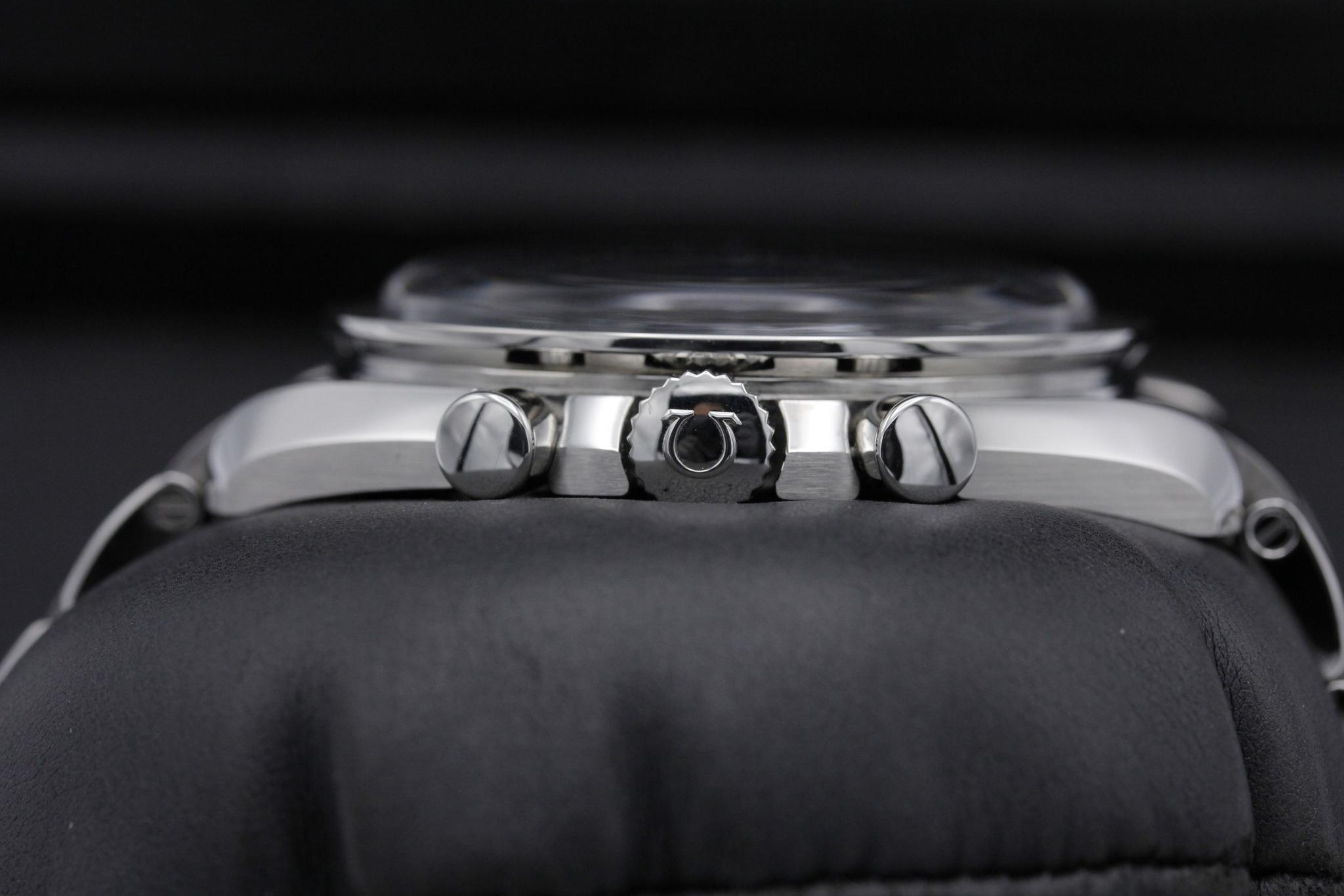 Watch Image 3