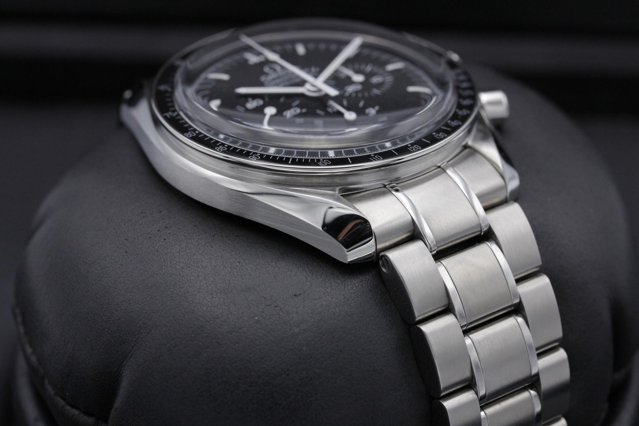 Watch Image 6