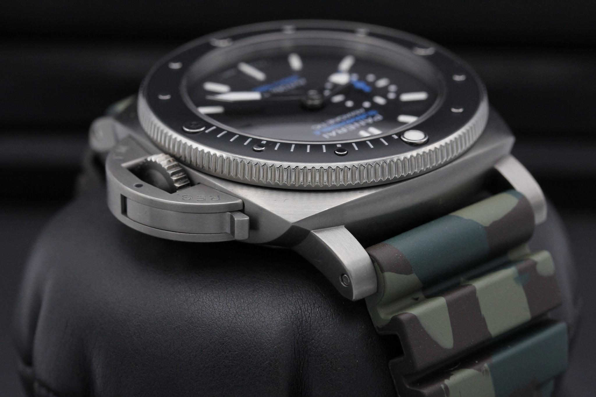 Watch Image 4
