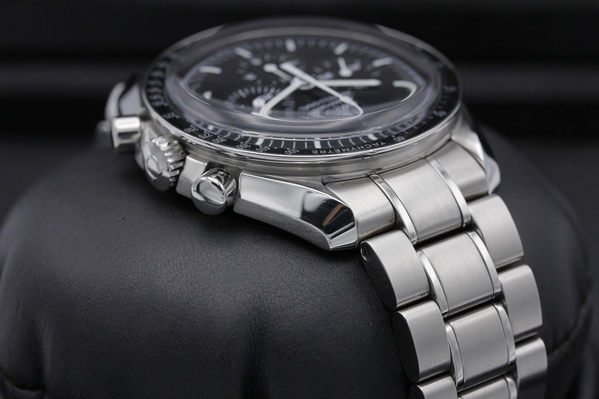 Watch Image 4