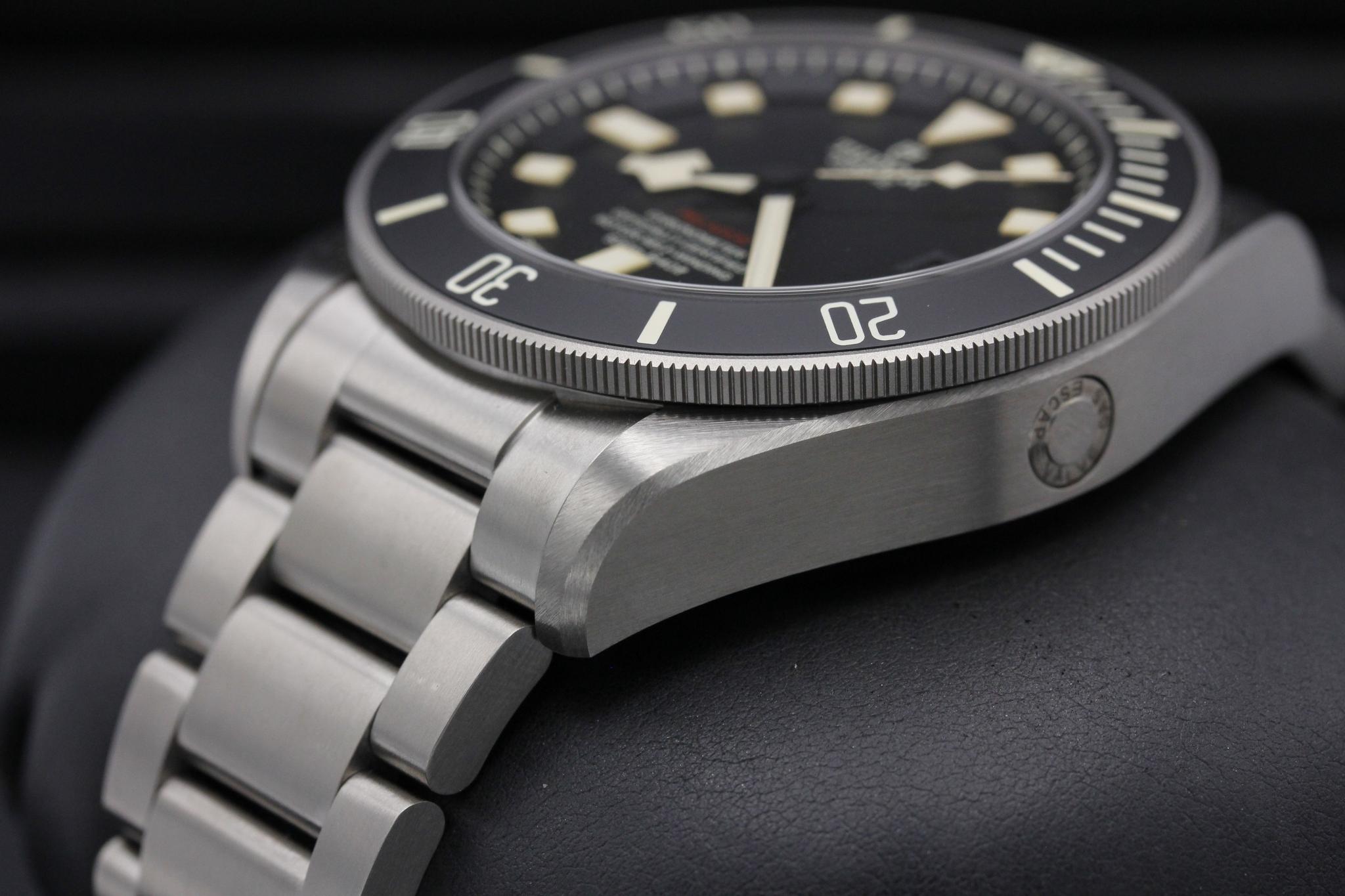 Watch Image 5