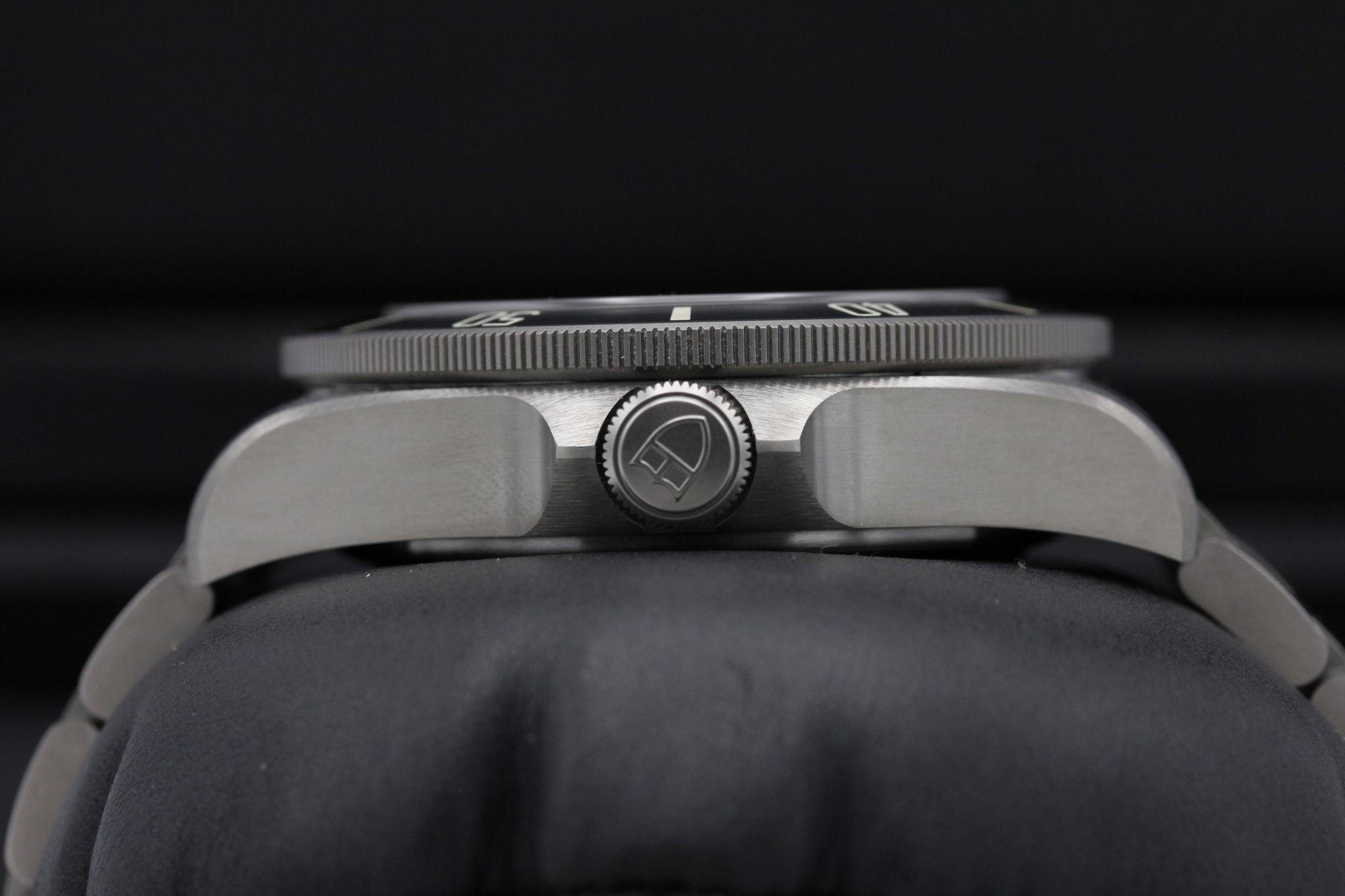 Watch Image 3