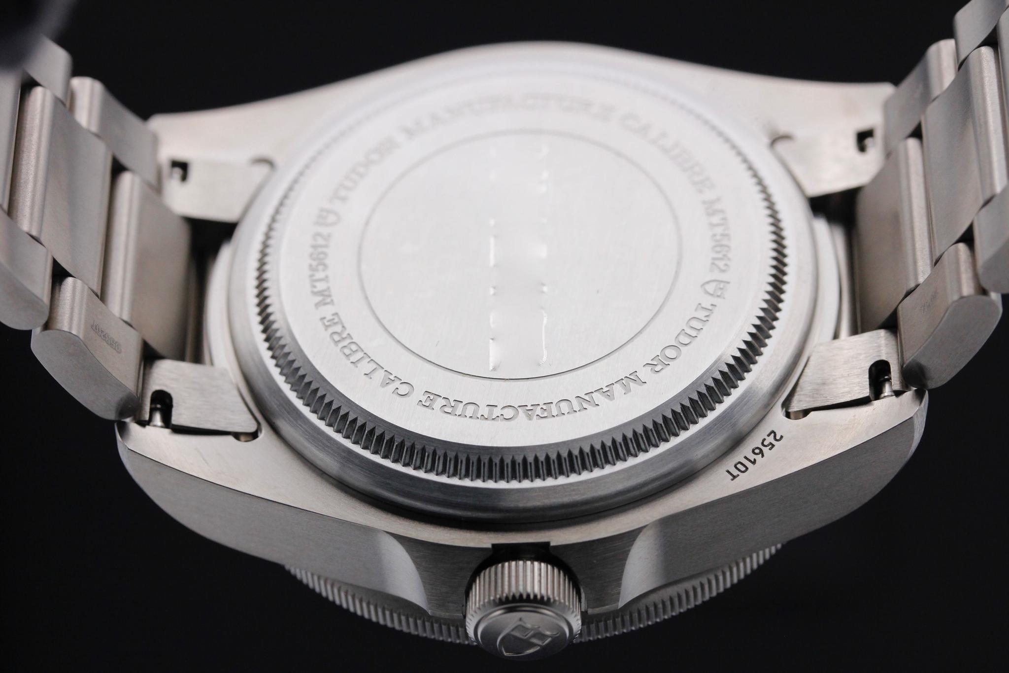 Watch Image 7