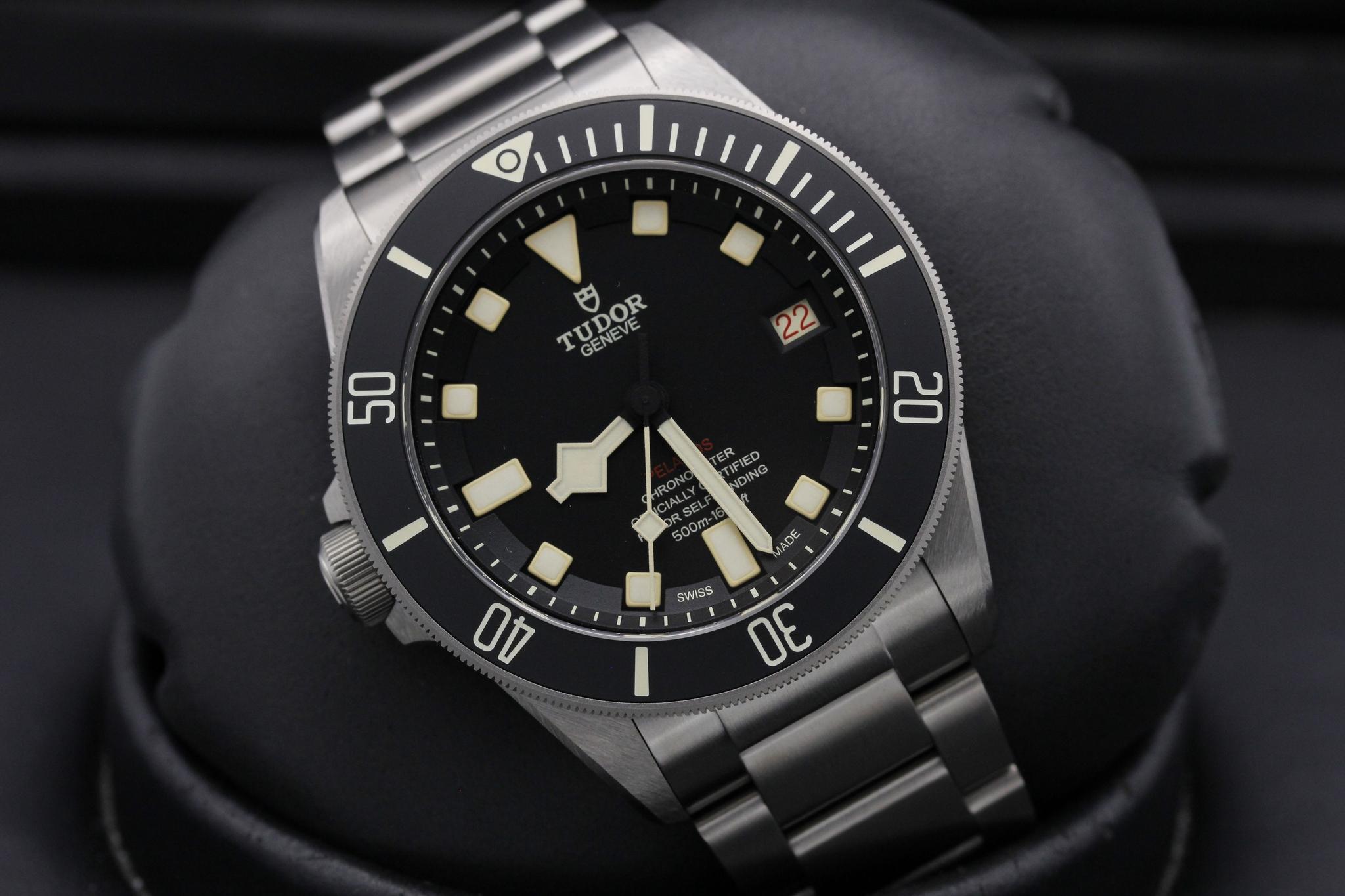 Watch Image 9