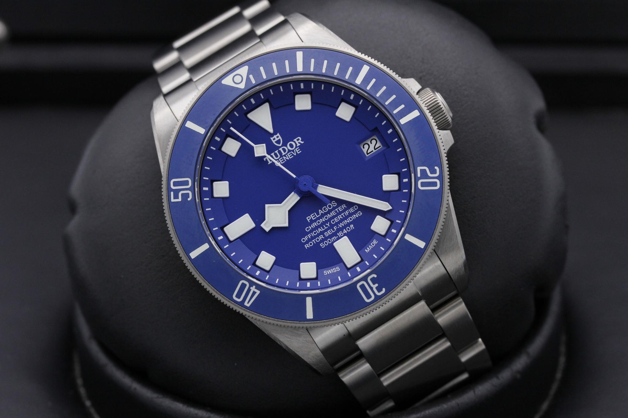 Watch Image 9