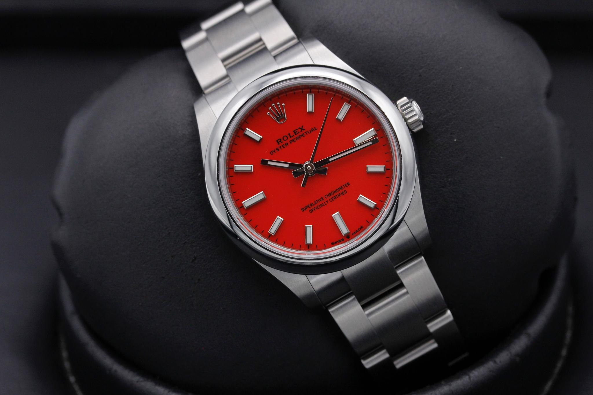 Watch Image 9