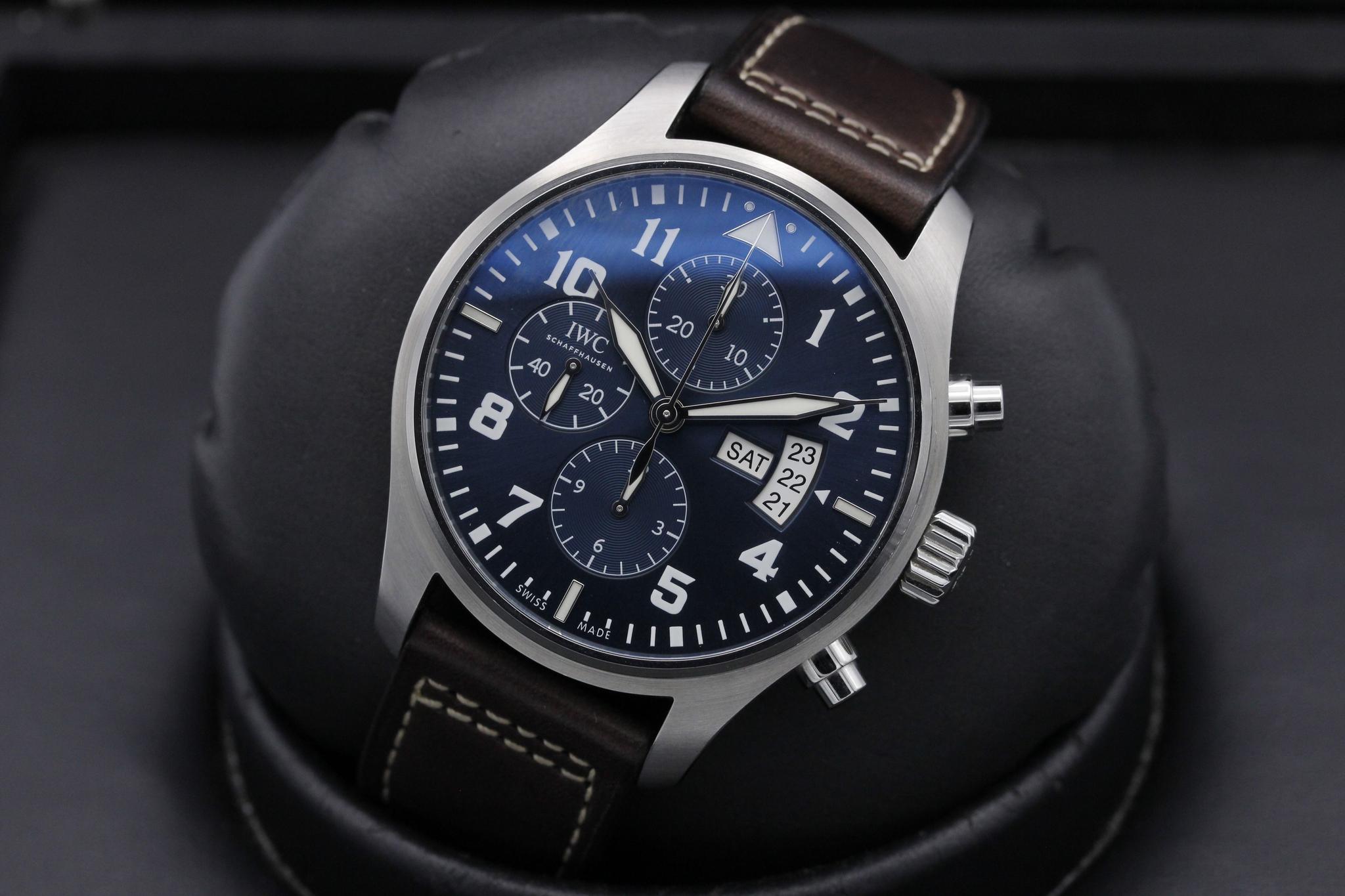 Watch Image 9