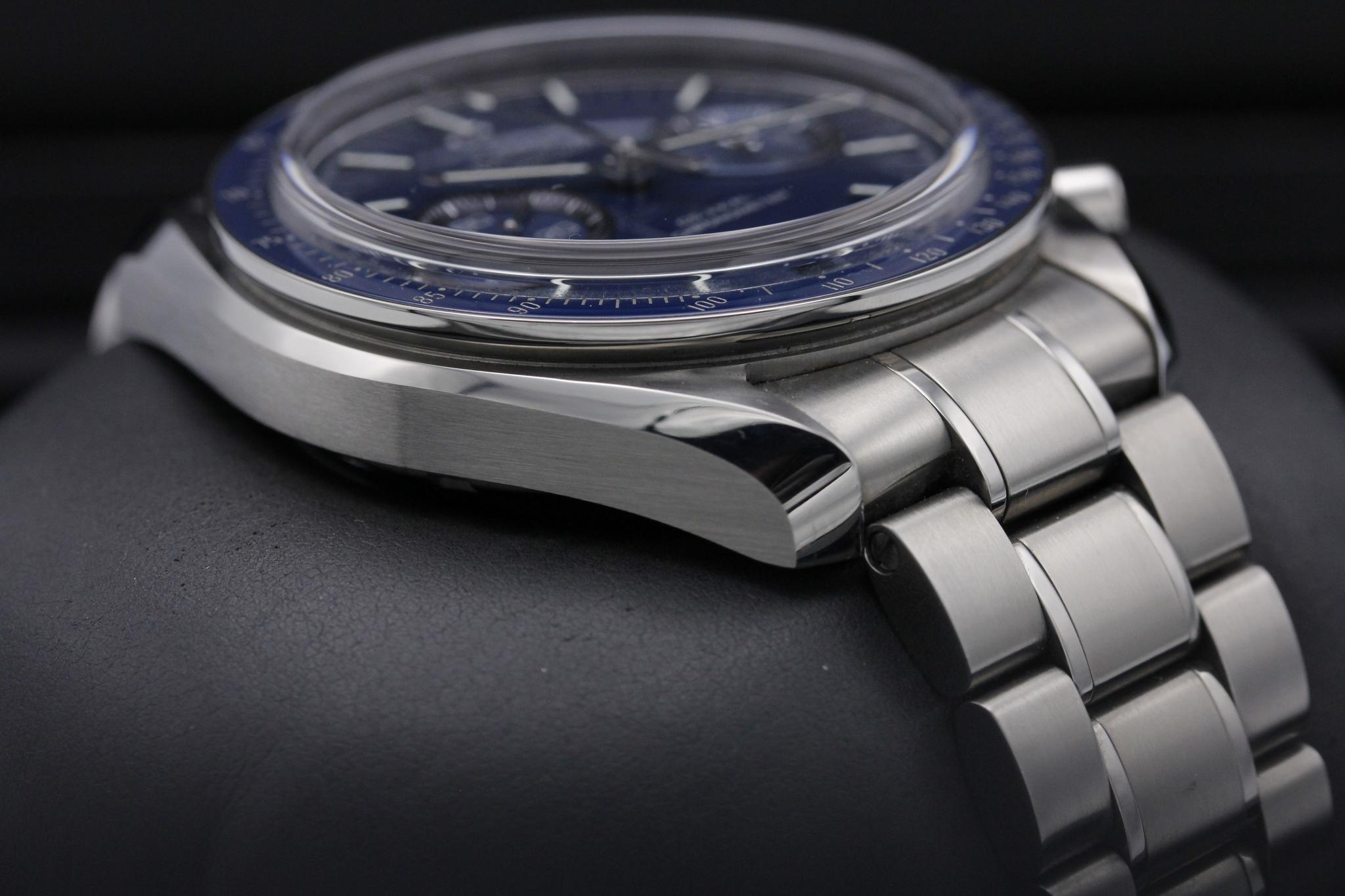 Watch Image 6