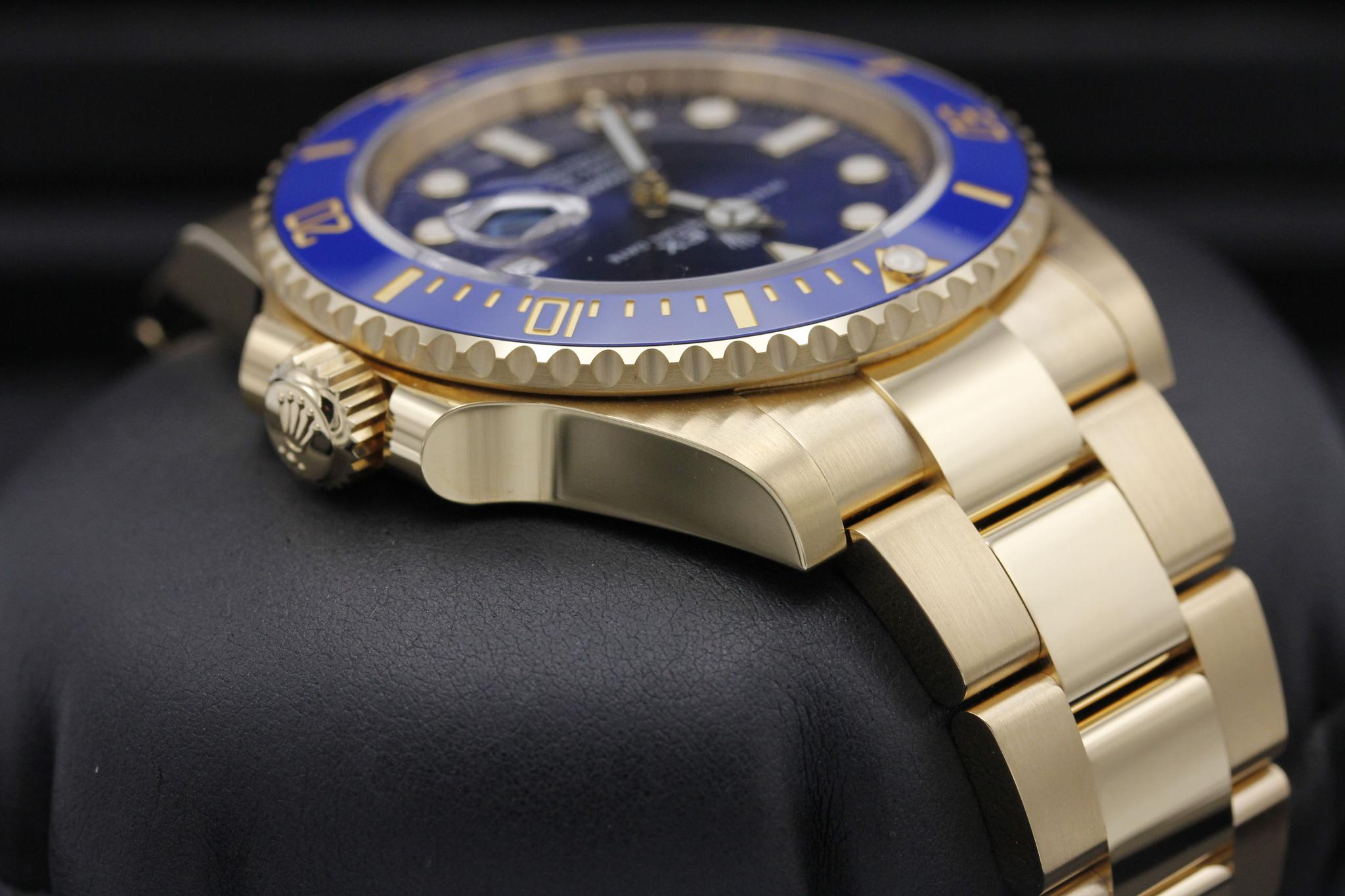 Watch Image 4