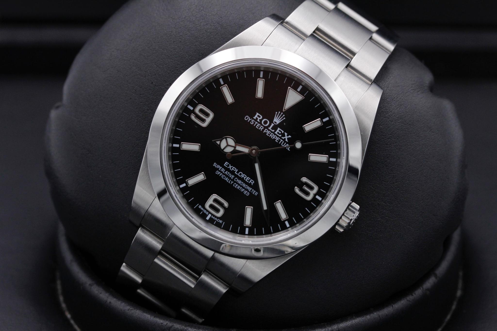 Watch Image 10