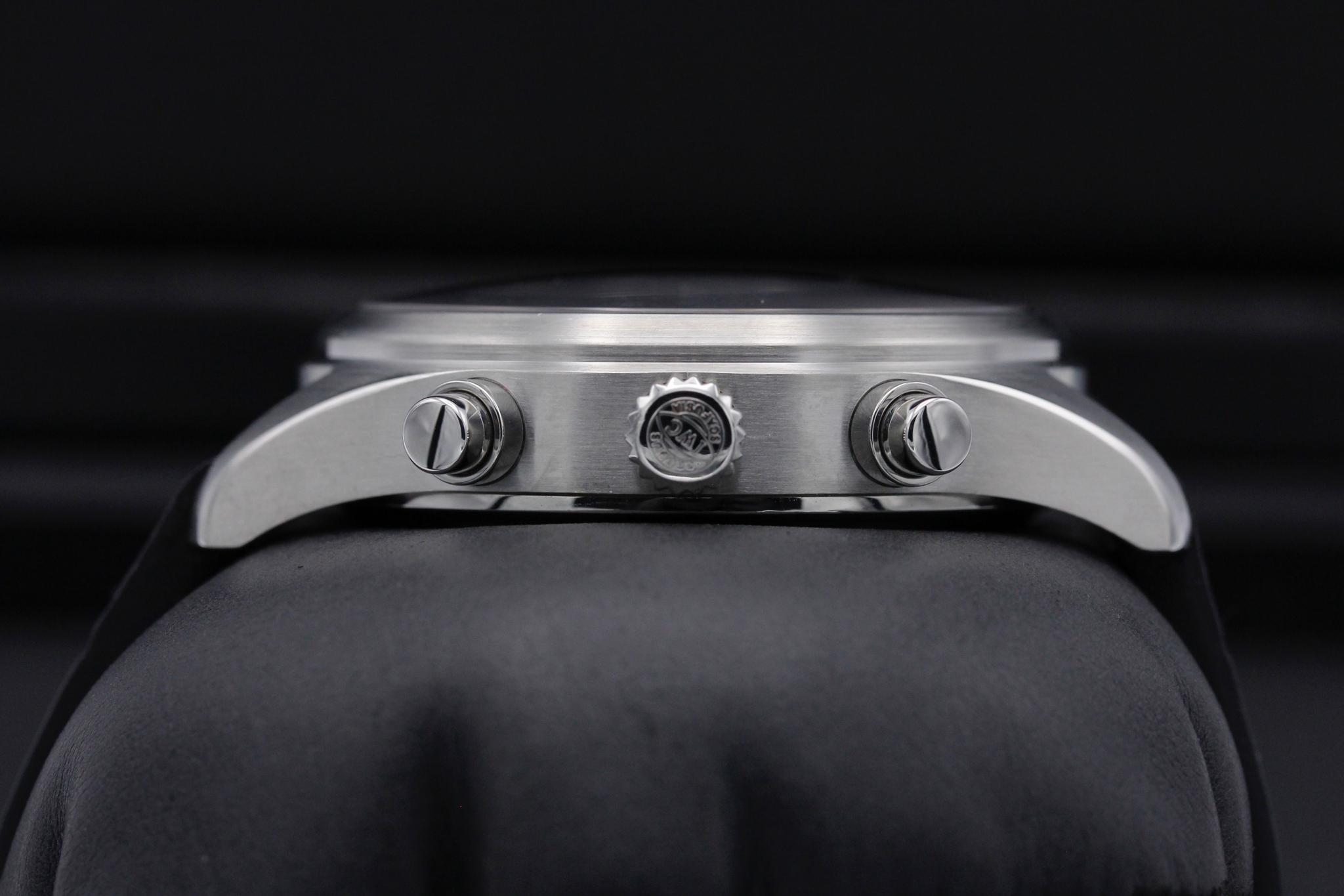 Watch Image 3