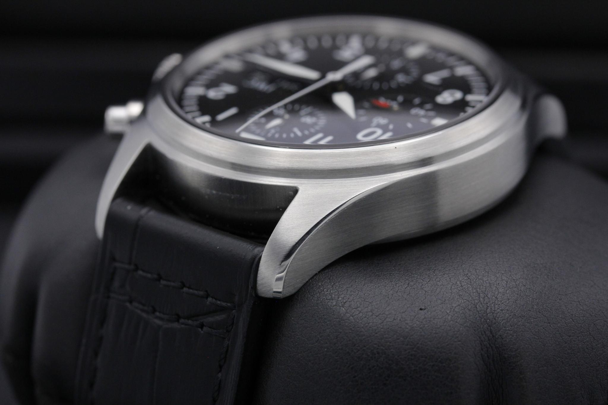 Watch Image 5