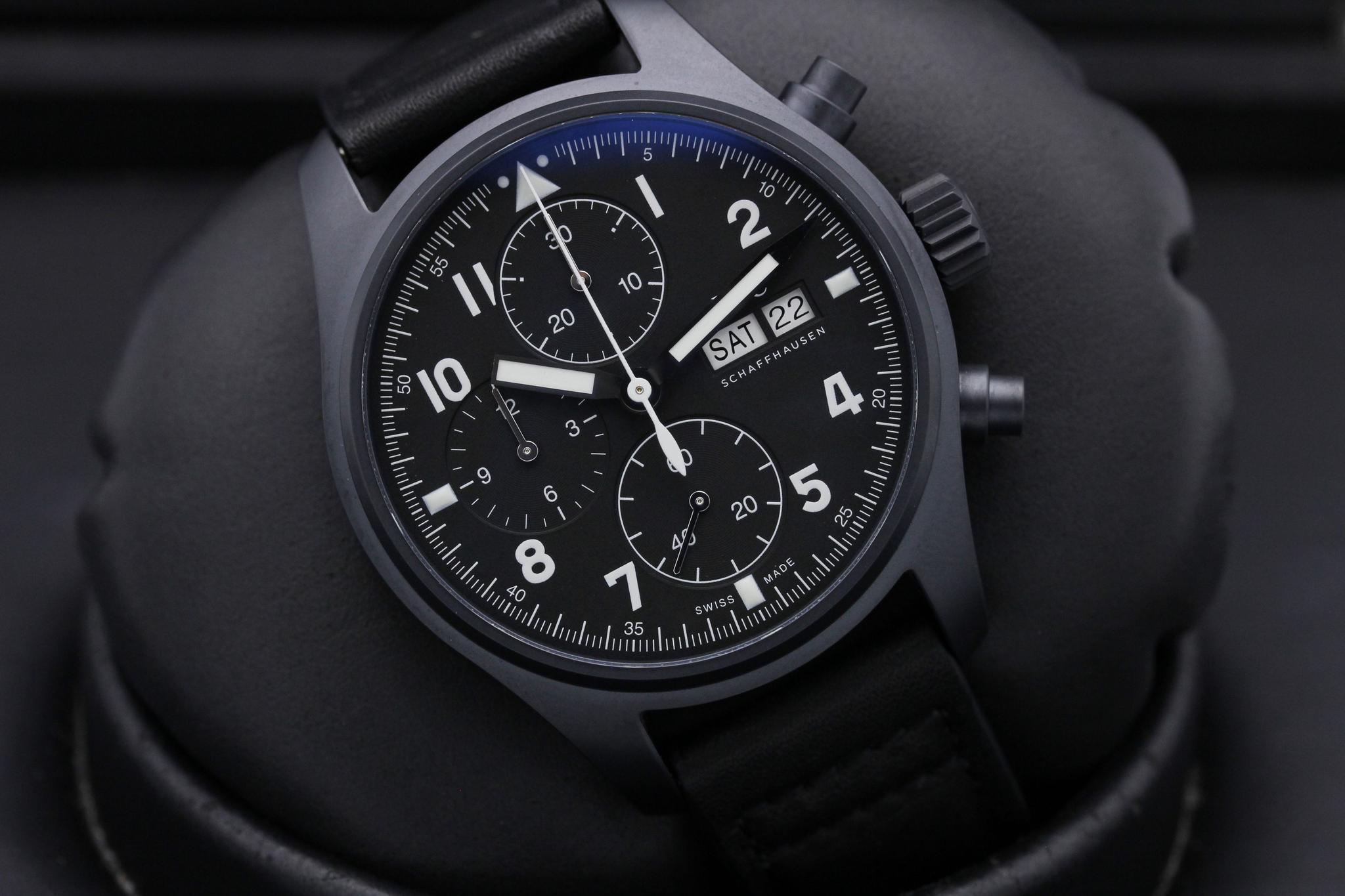 Watch Image 10