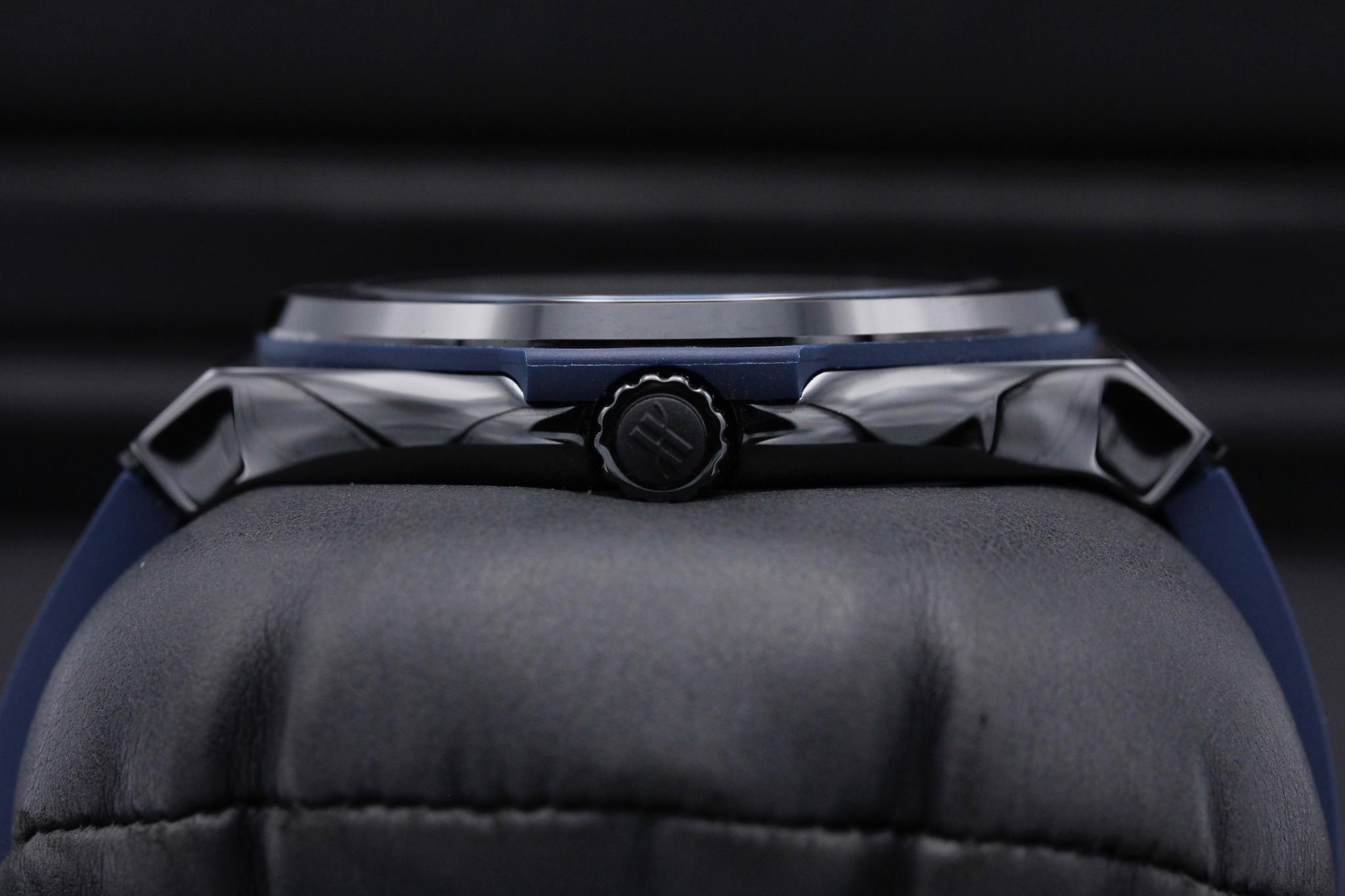 Watch Image 3