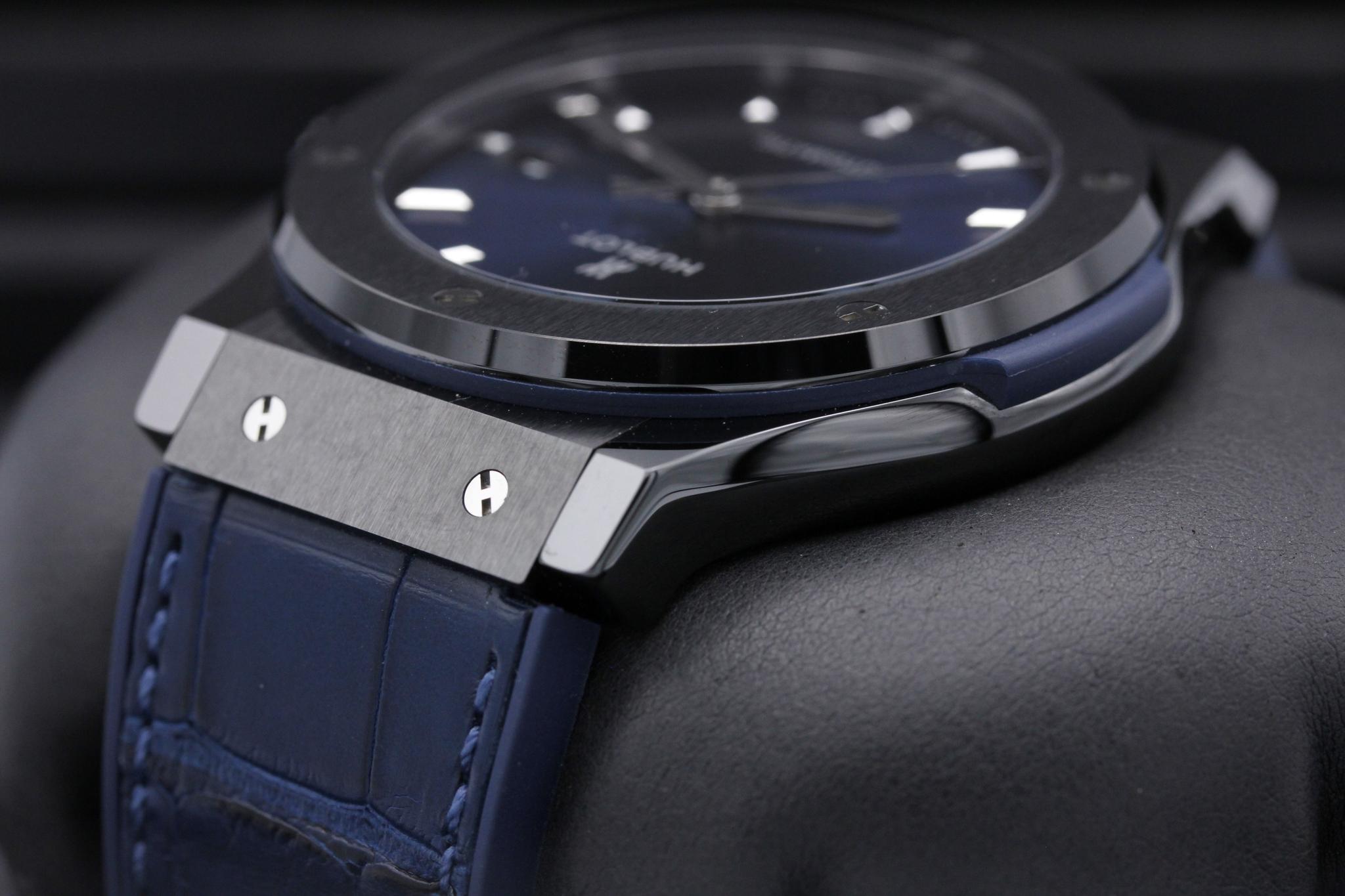 Watch Image 5