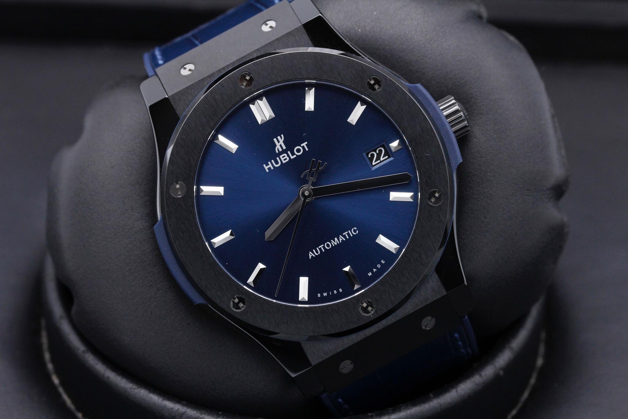 Watch Image 9