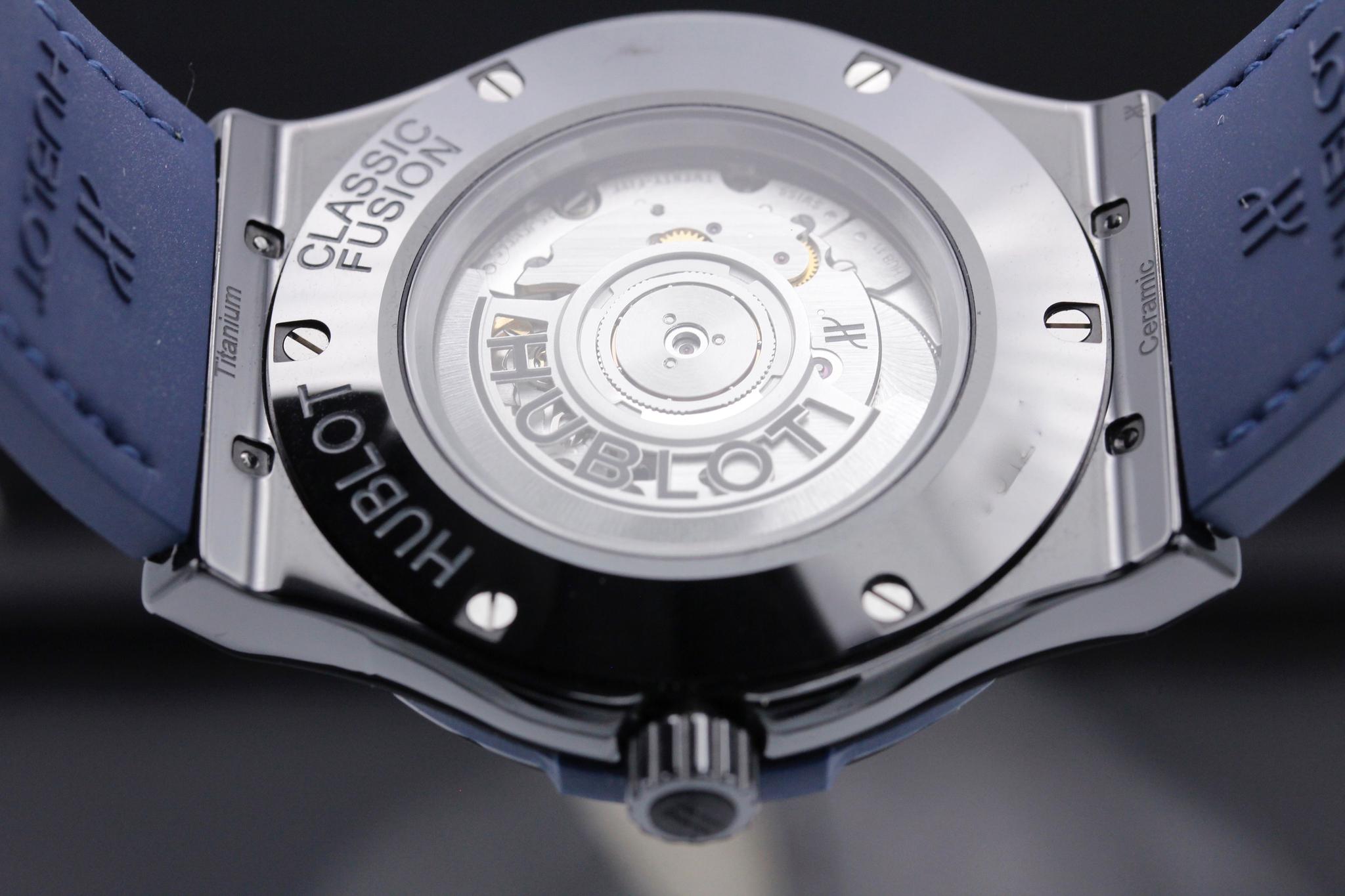 Watch Image 7