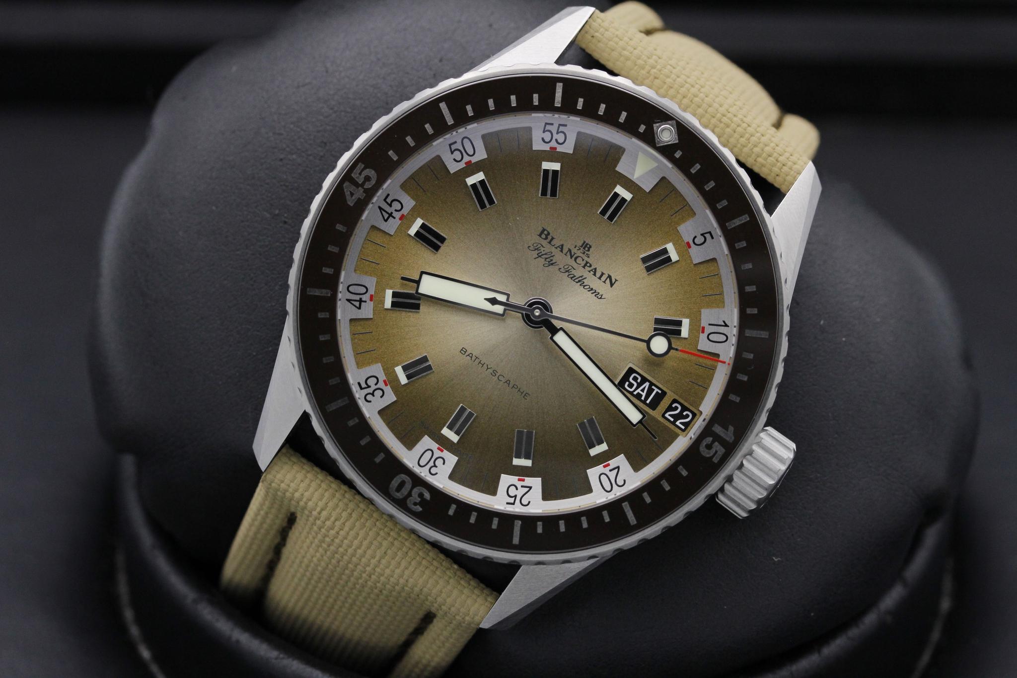 Watch Image 9