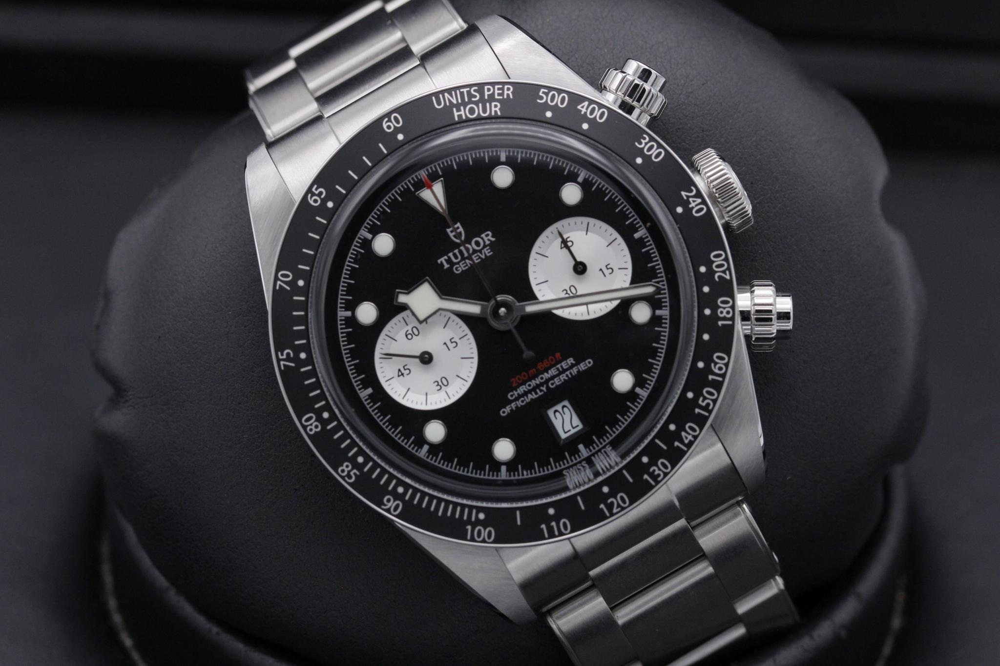 Watch Image 9