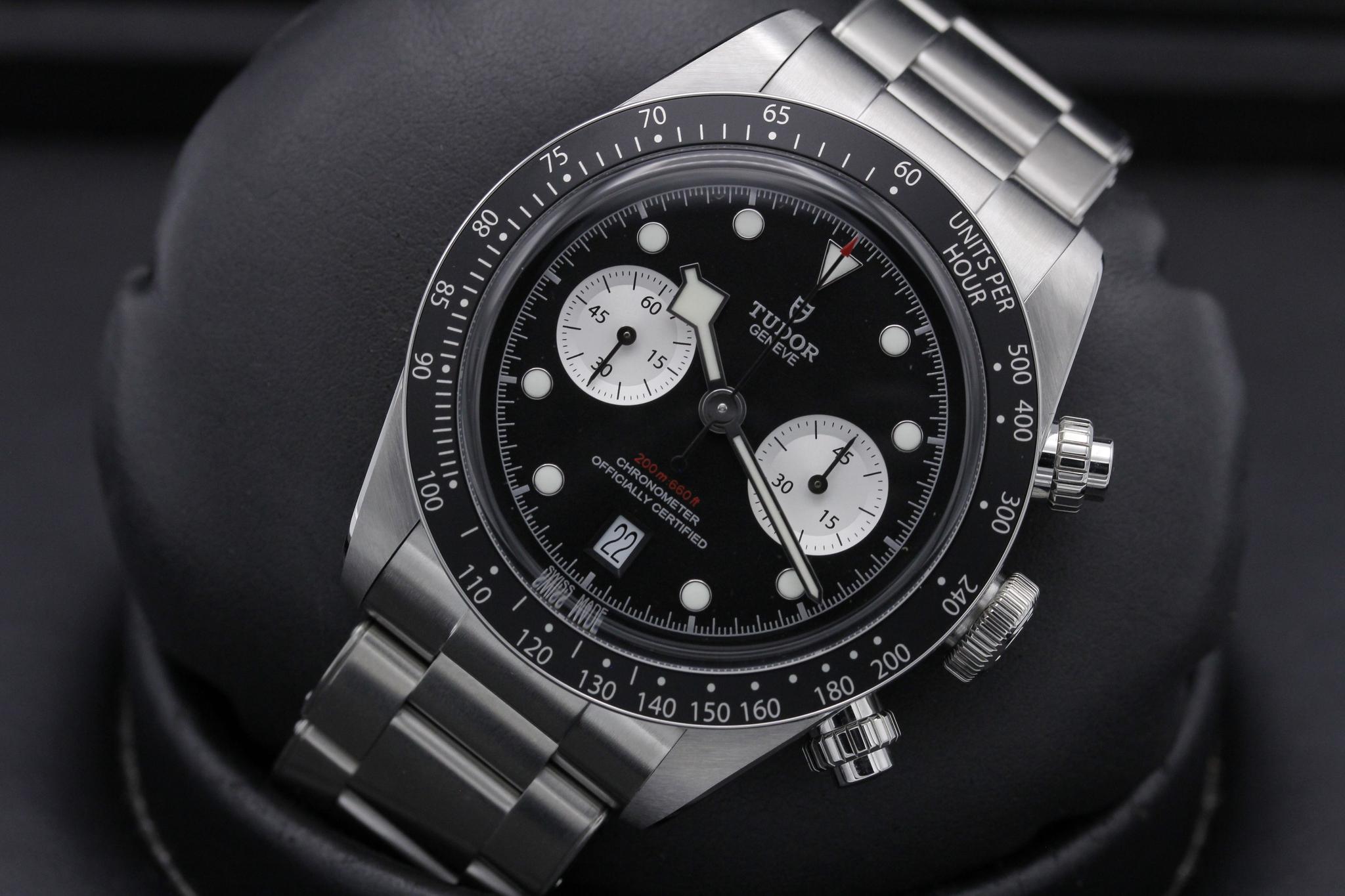Watch Image 10