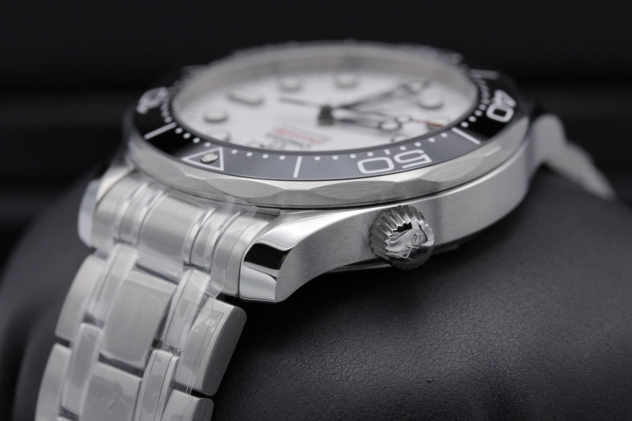 Watch Image 5