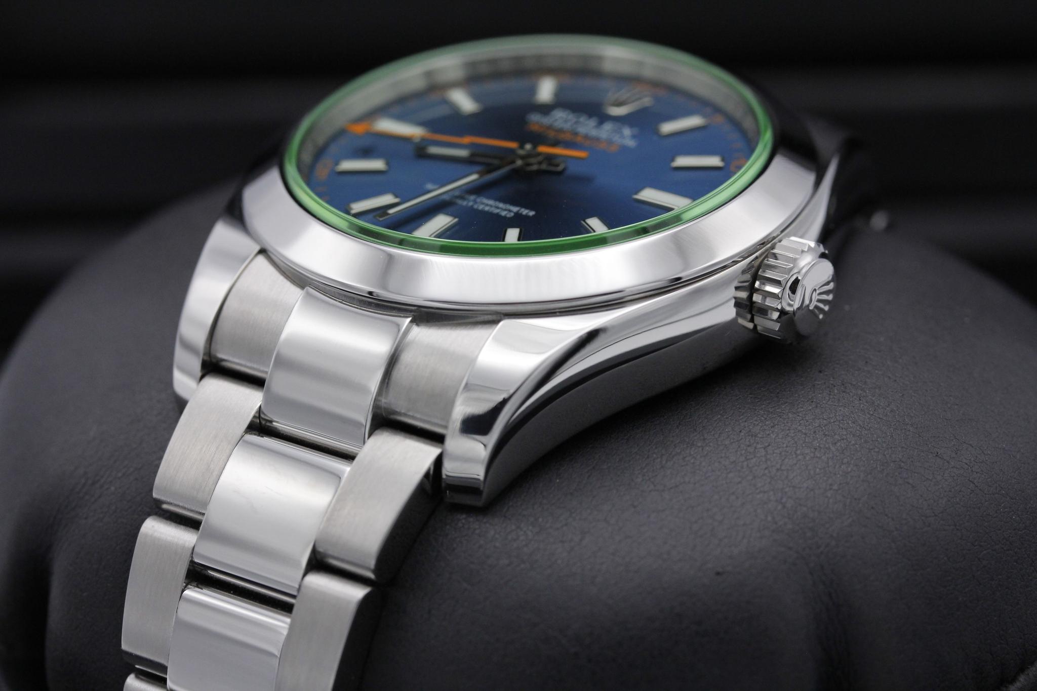 Watch Image 2