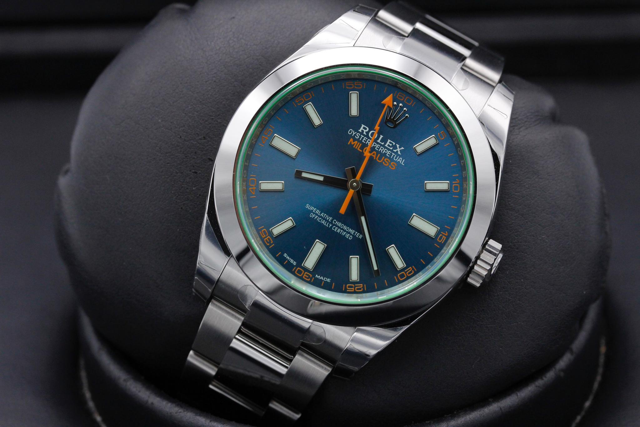 Watch Image 10