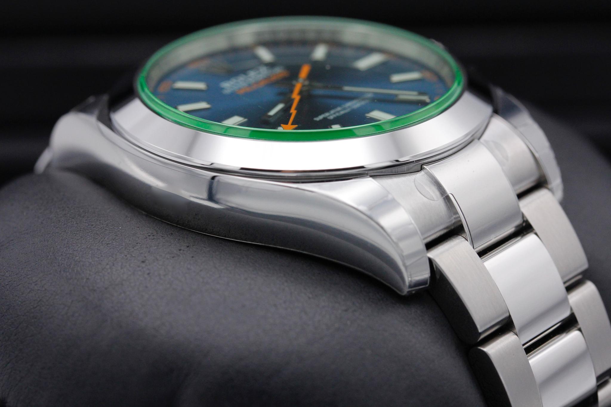 Watch Image 6
