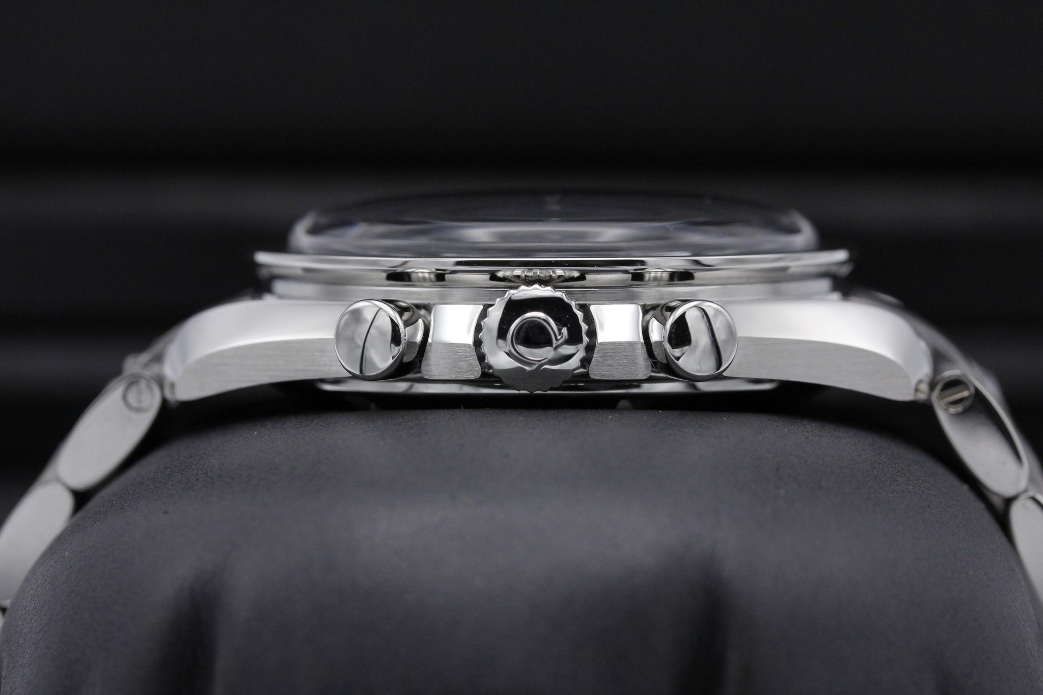 Watch Image 3