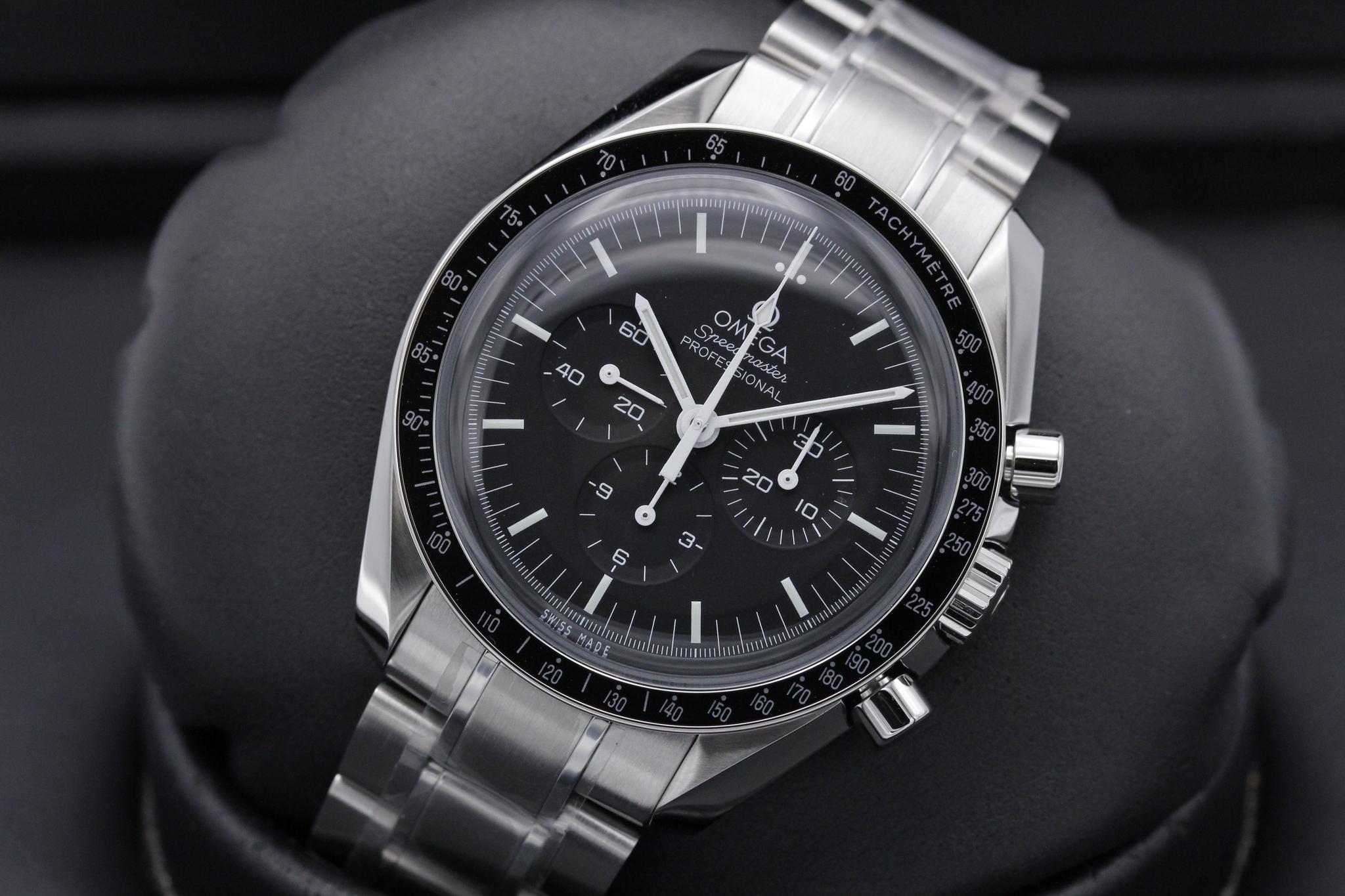 Watch Image 10